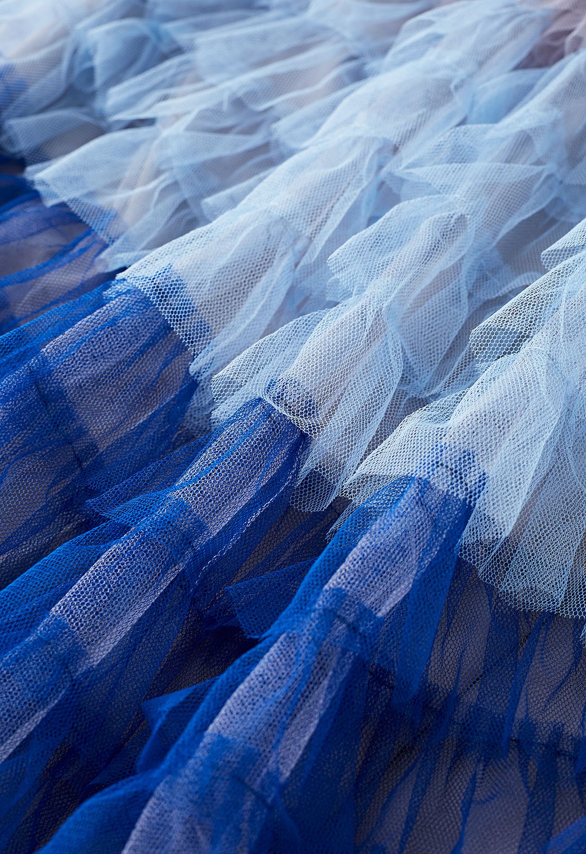 Falda larga de tul con capas degradadas de Swan Cloud en azul