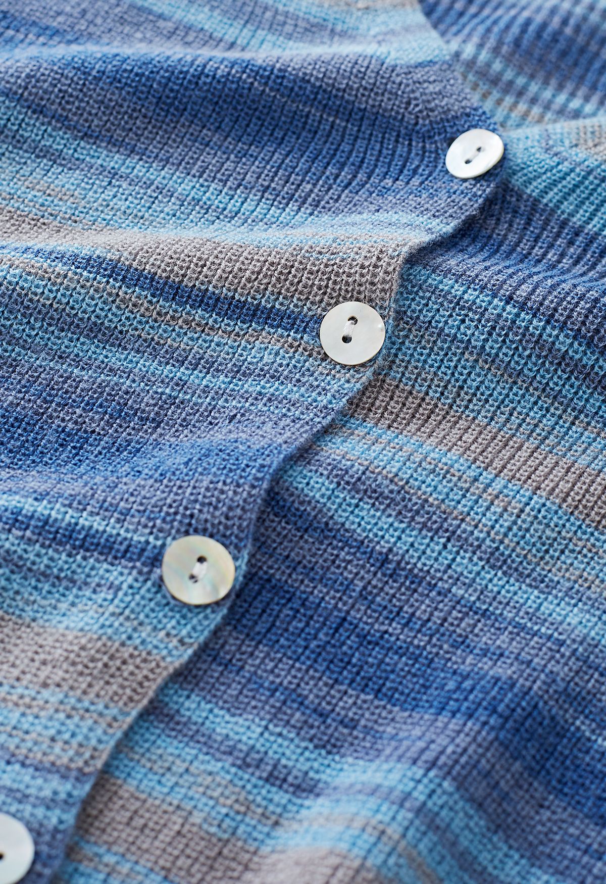 Conjunto de cárdigan y top corto de tirante a rayas de Mixcolor en azul