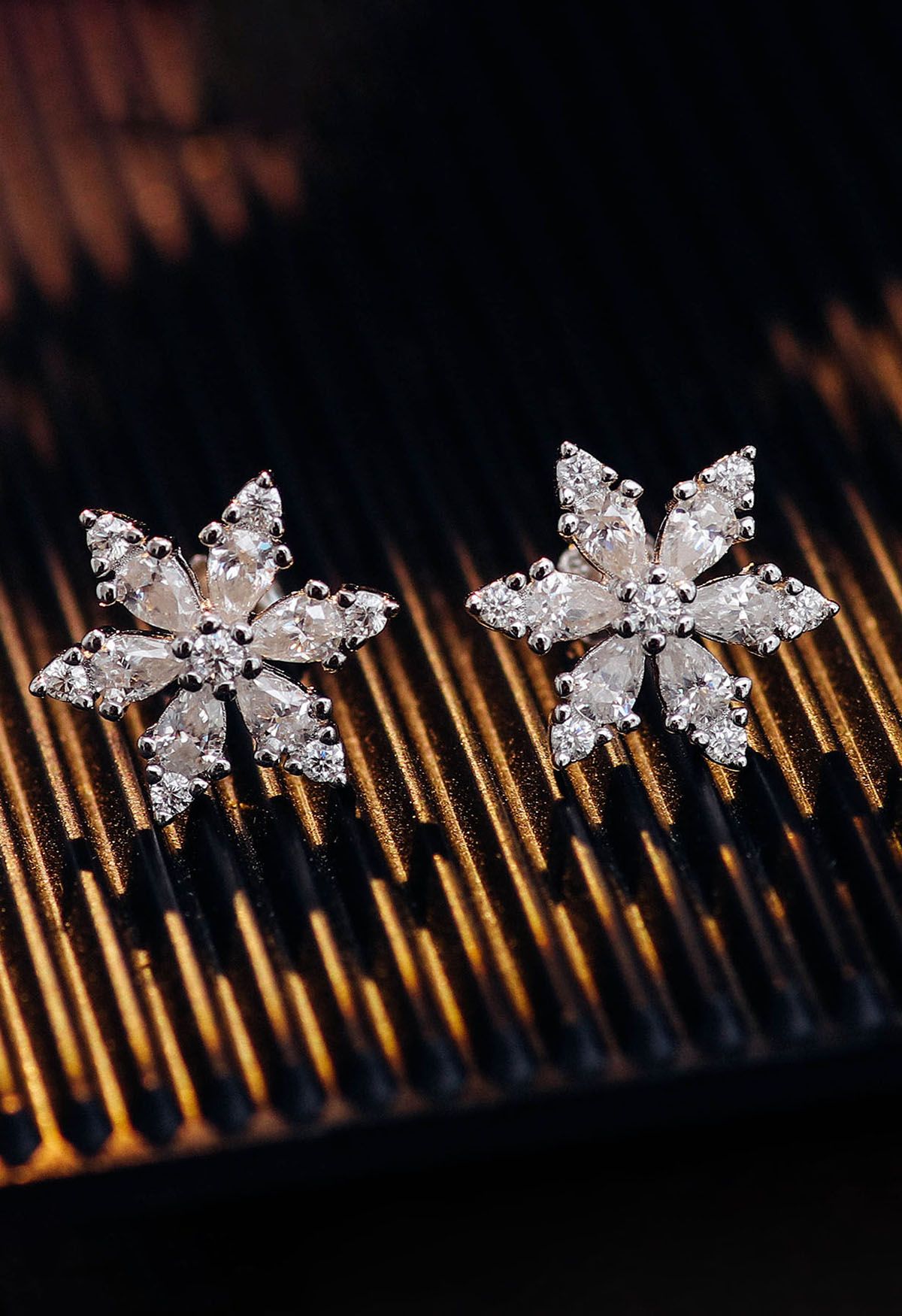 Aretes de diamantes Moissanite completos de copo de nieve