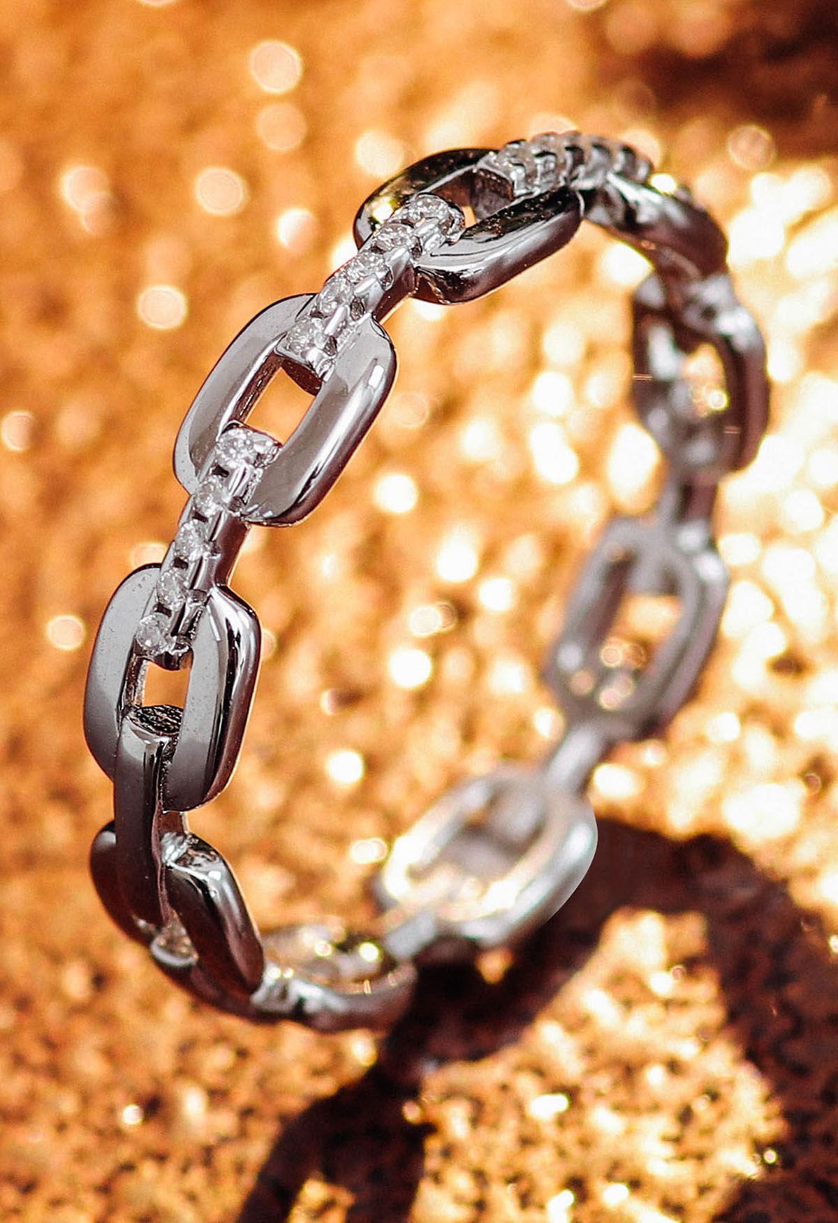 Anillo de diamantes moissanite con cadena conectada