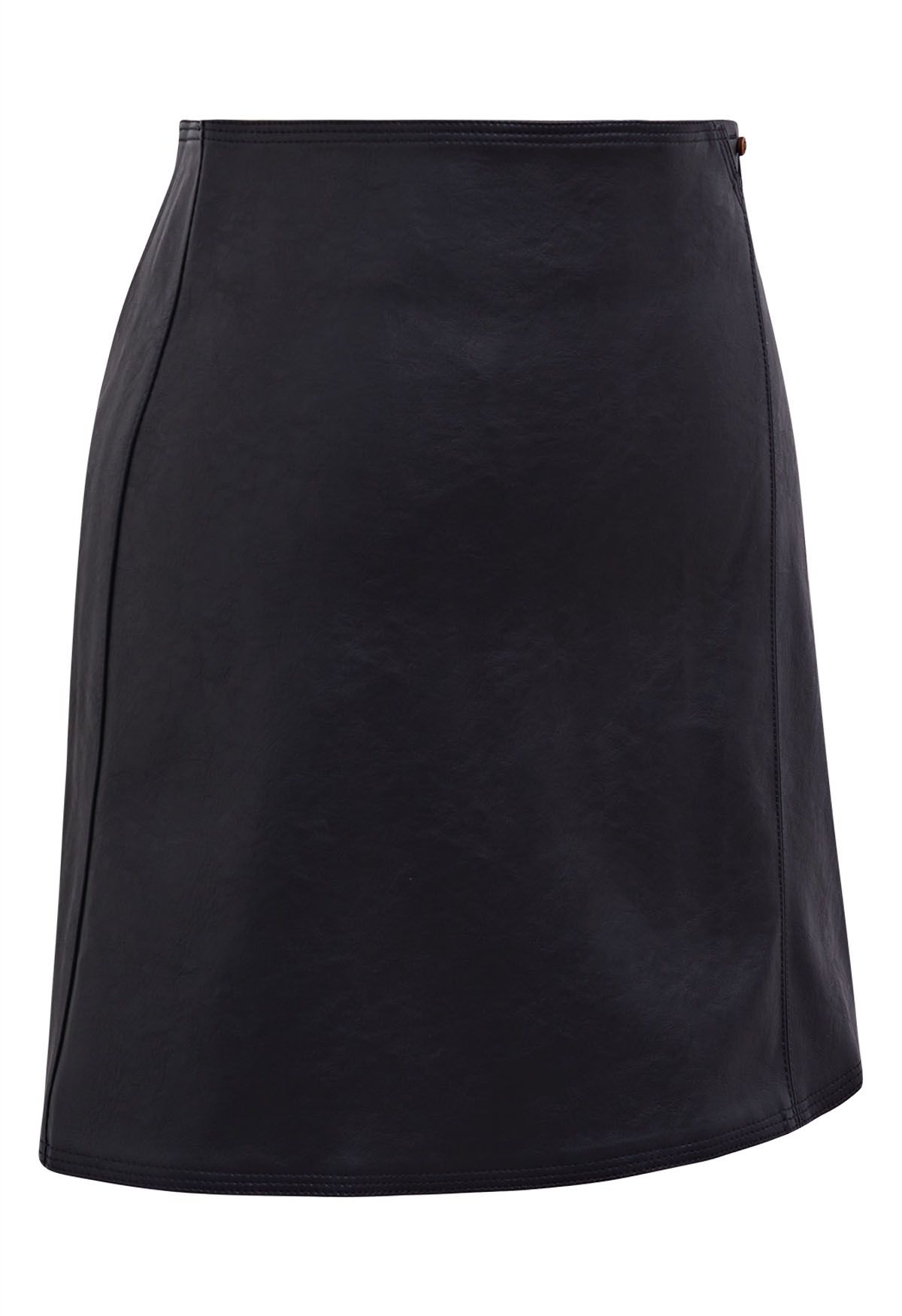 Minifalda de piel sintética con botones en negro
