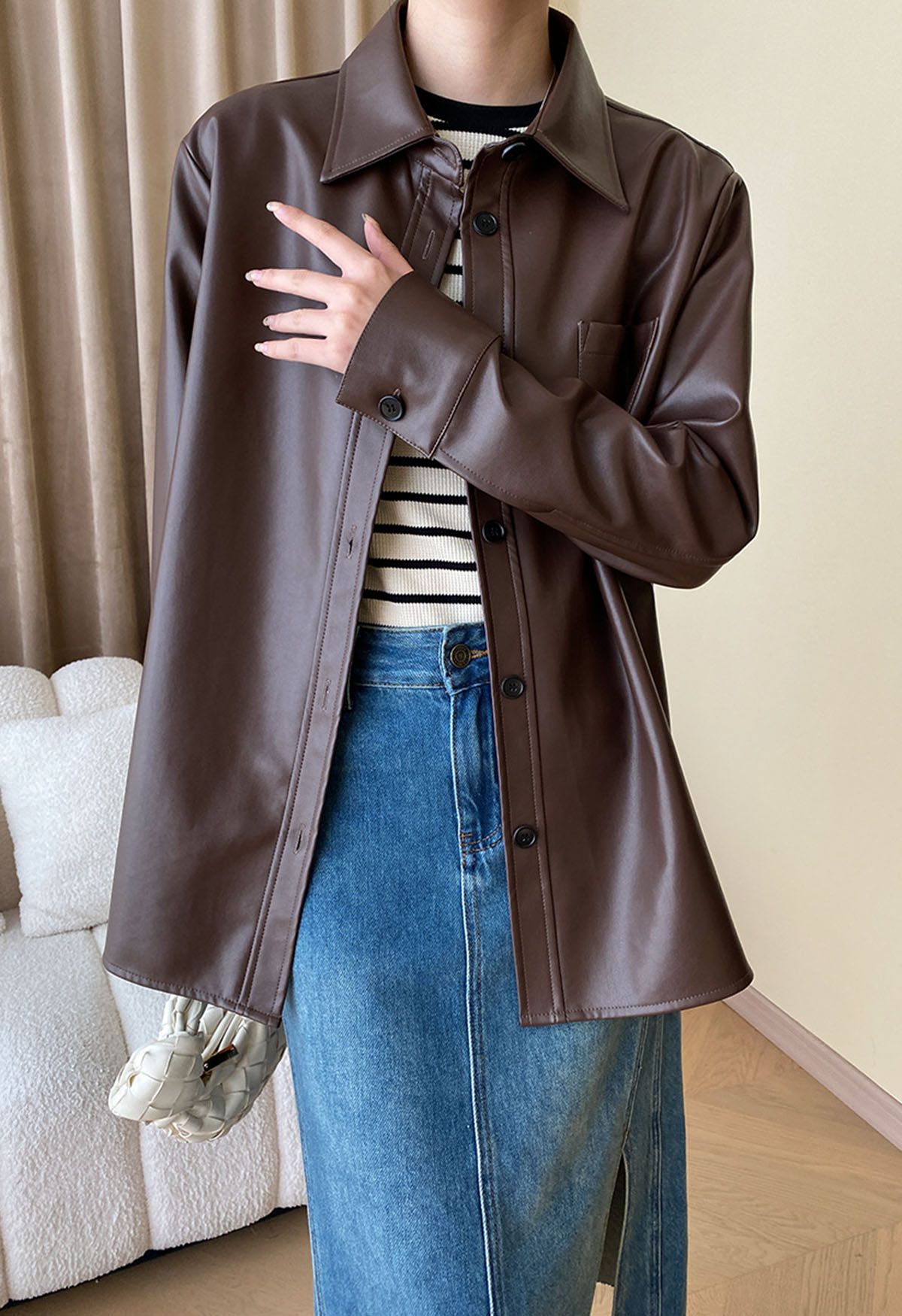 Chaqueta estilo camisa informal elegante de piel sintética en marrón