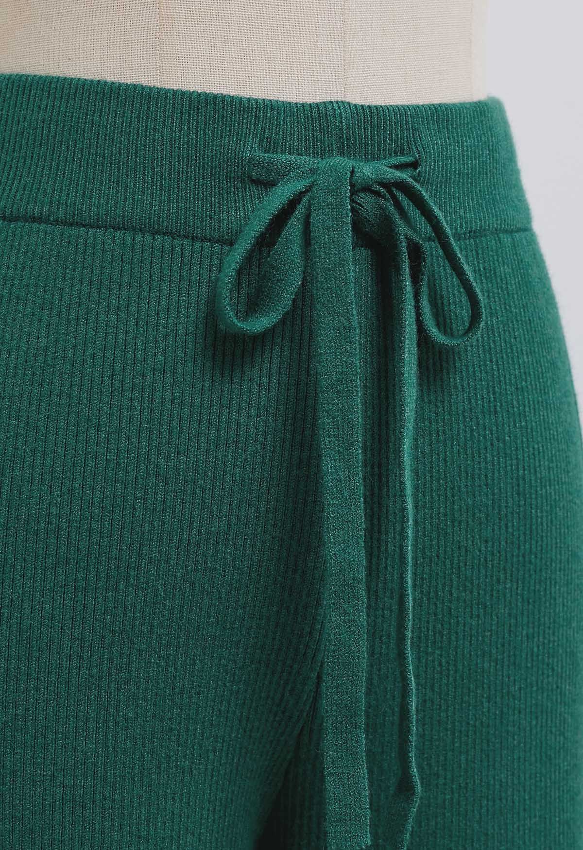 Pantalones de punto con abertura lateral y cintura con cordón en verde oscuro