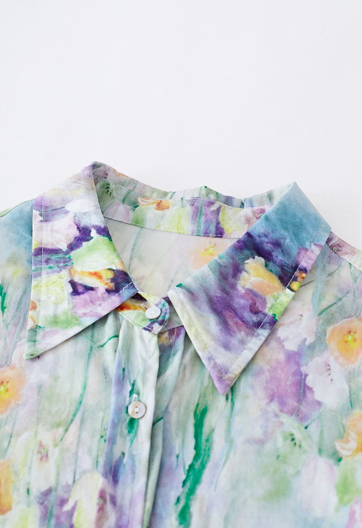 Camisa con botones de pintura al óleo floral
