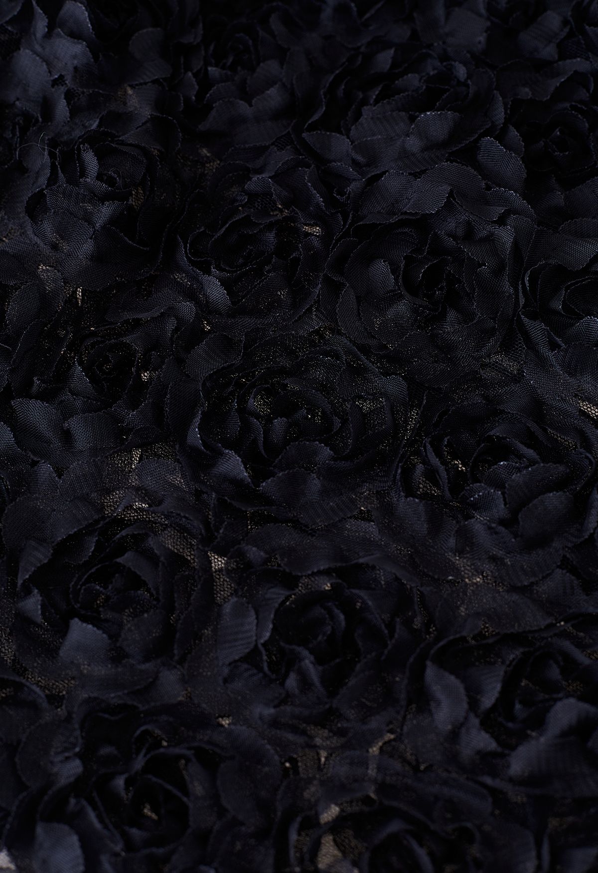 Falda de tul de malla con rosas negras 3D