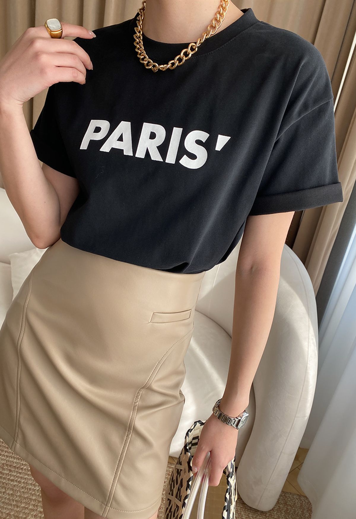 Camiseta de cuello redondo con estampado de París en negro