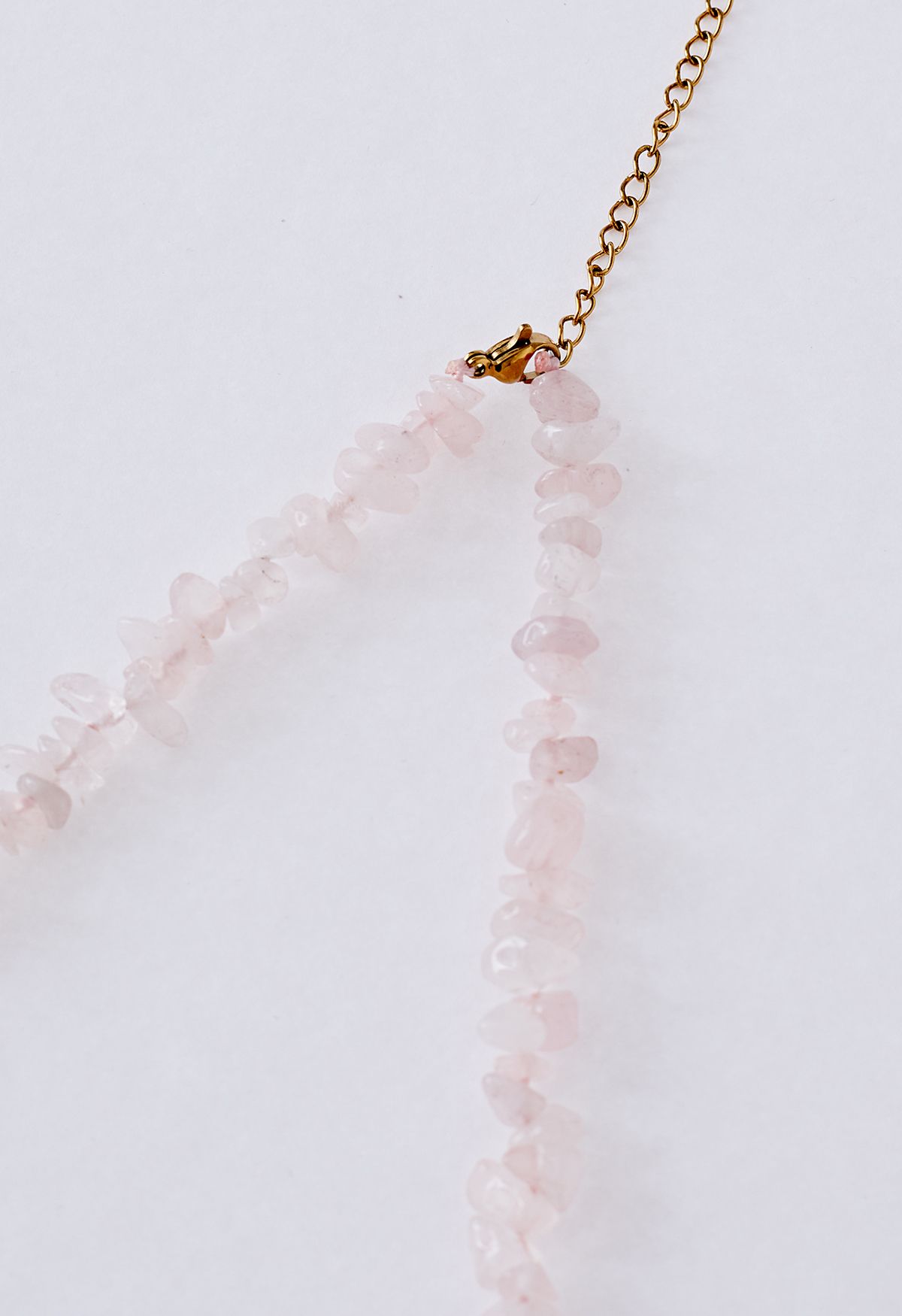 Collar de perlas empalmadas de cristal rosa brillante
