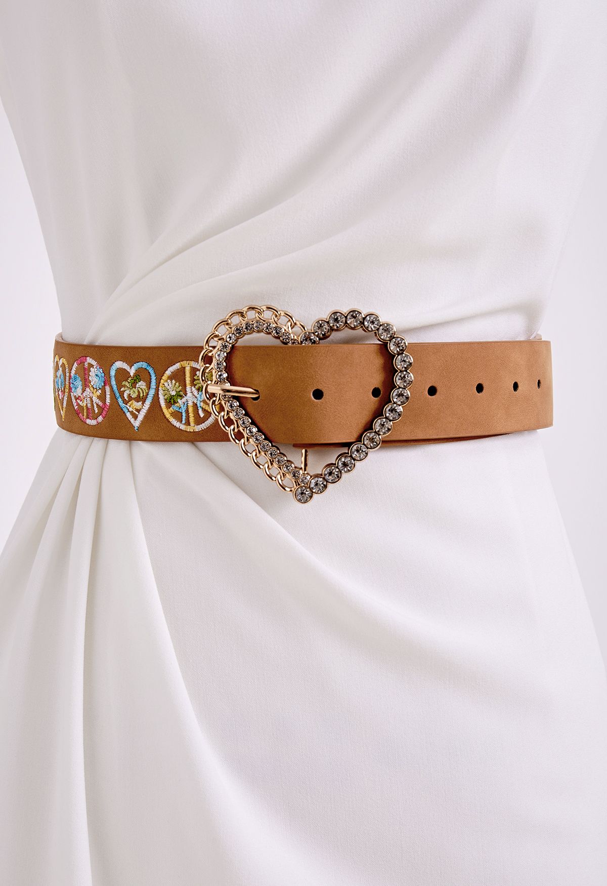 Cinturón bordado floral con corazón de diamantes de imitación
