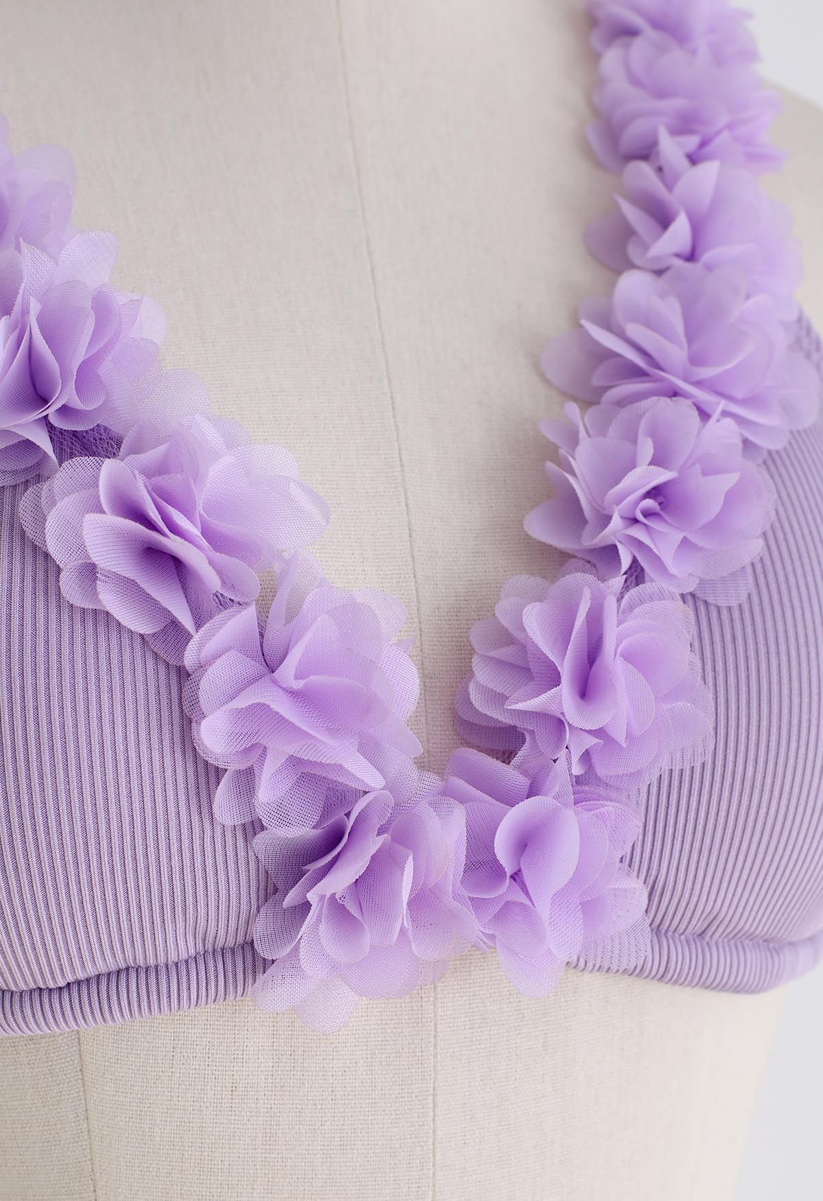 Conjunto de bikini con escote en V profundo floral de malla 3D en lila