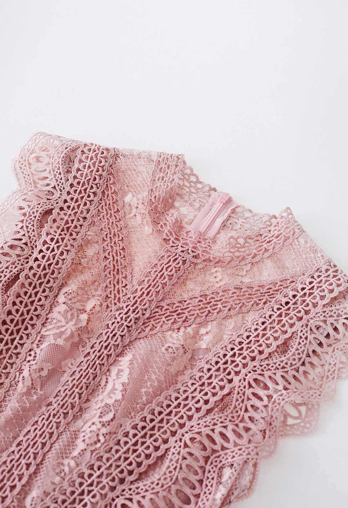 Vestido de sirena sin mangas empalmado de encaje de croché en rosa