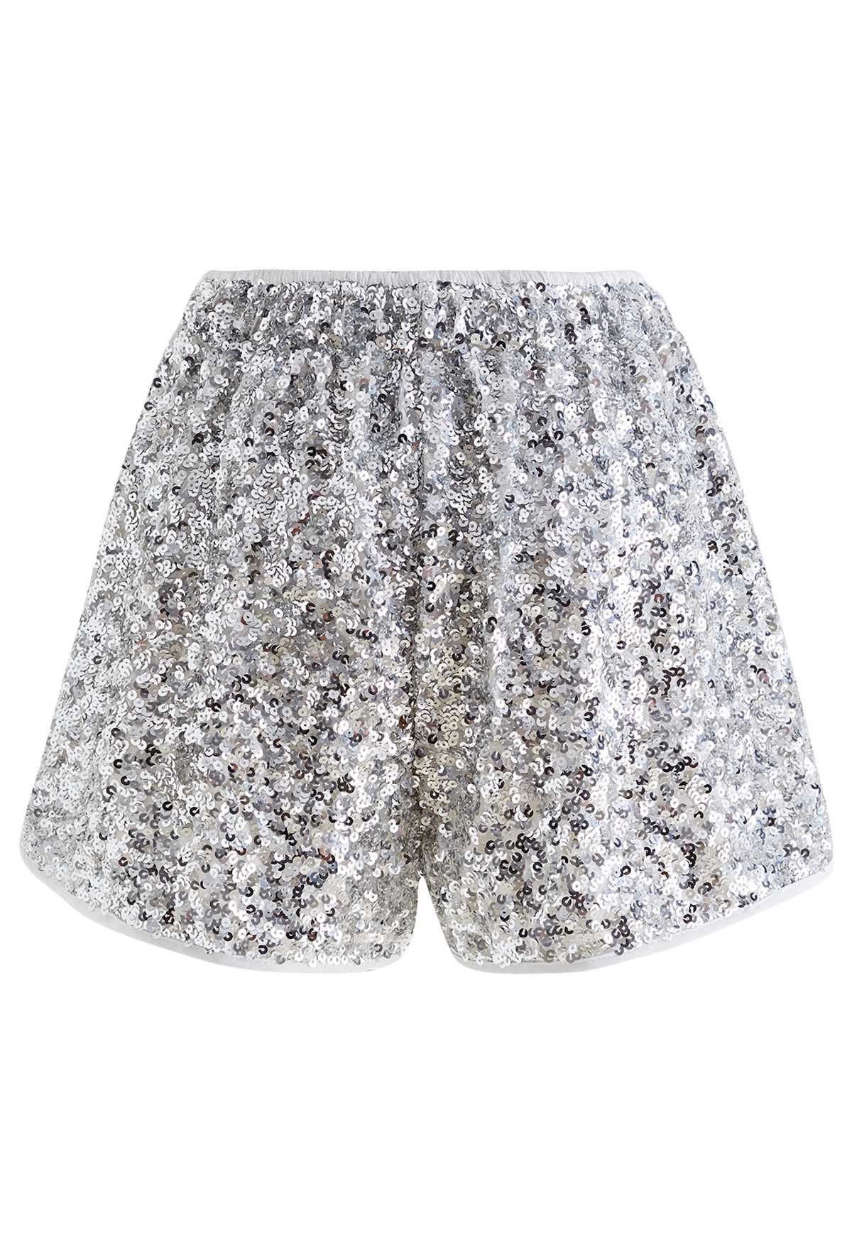 Shorts completos con adornos de lentejuelas en plata