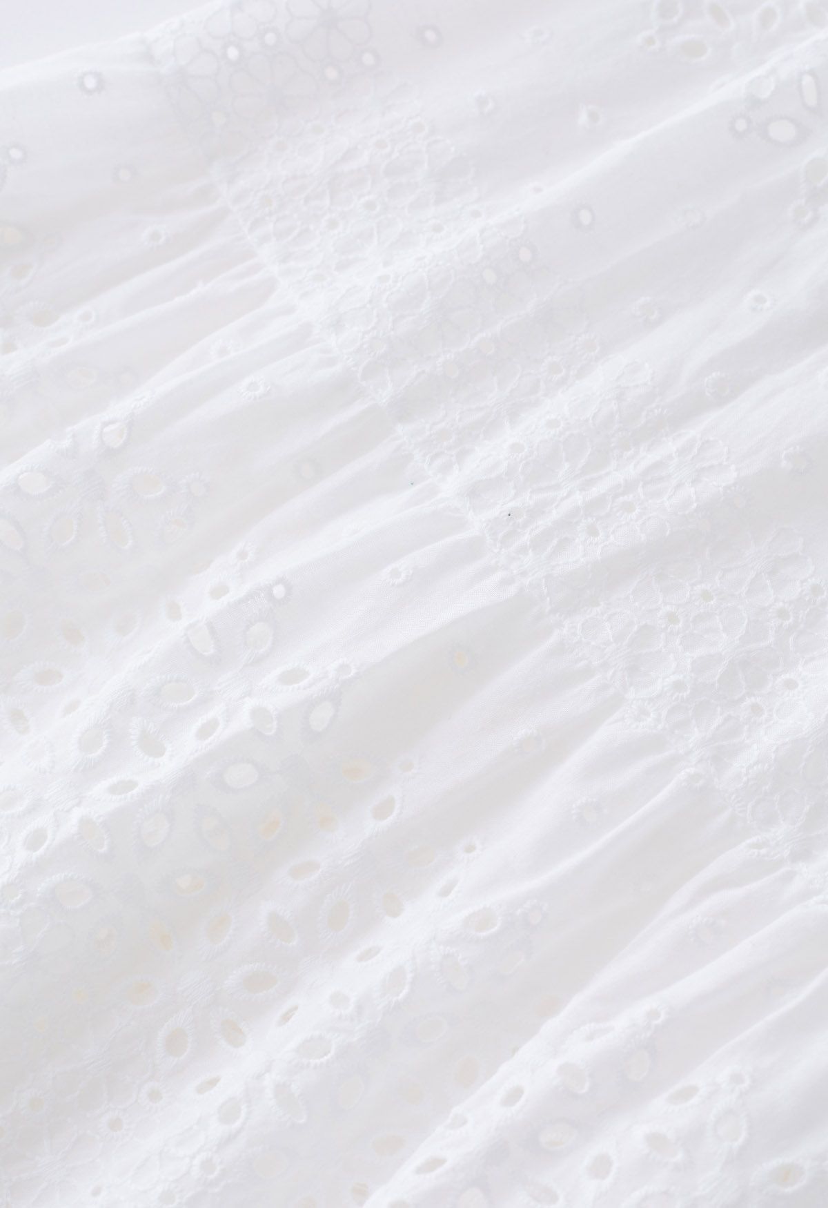 Falda midi de algodón con ojales bordados Floret en blanco