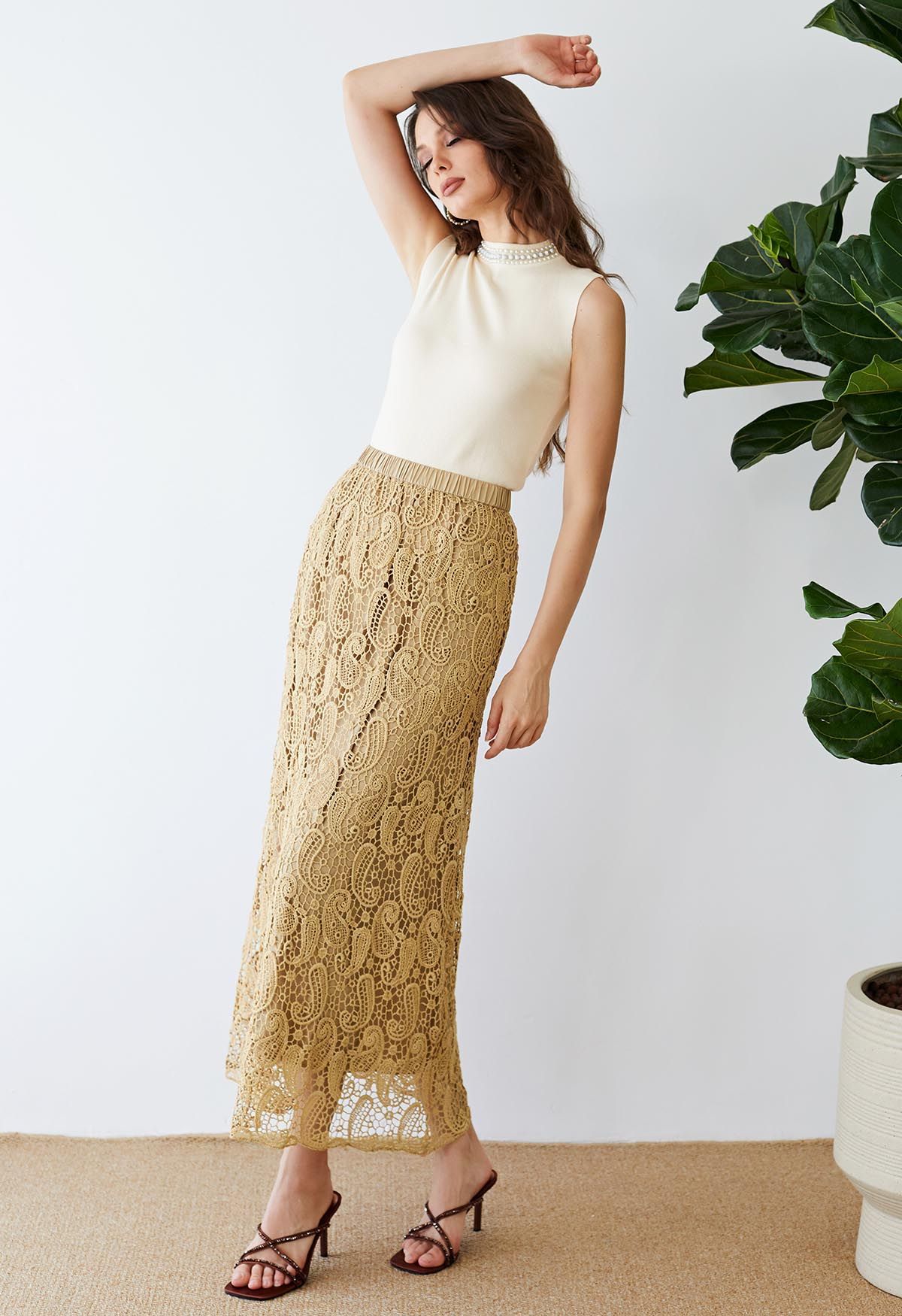 Falda larga de encaje Paisley Cutwork en Tan