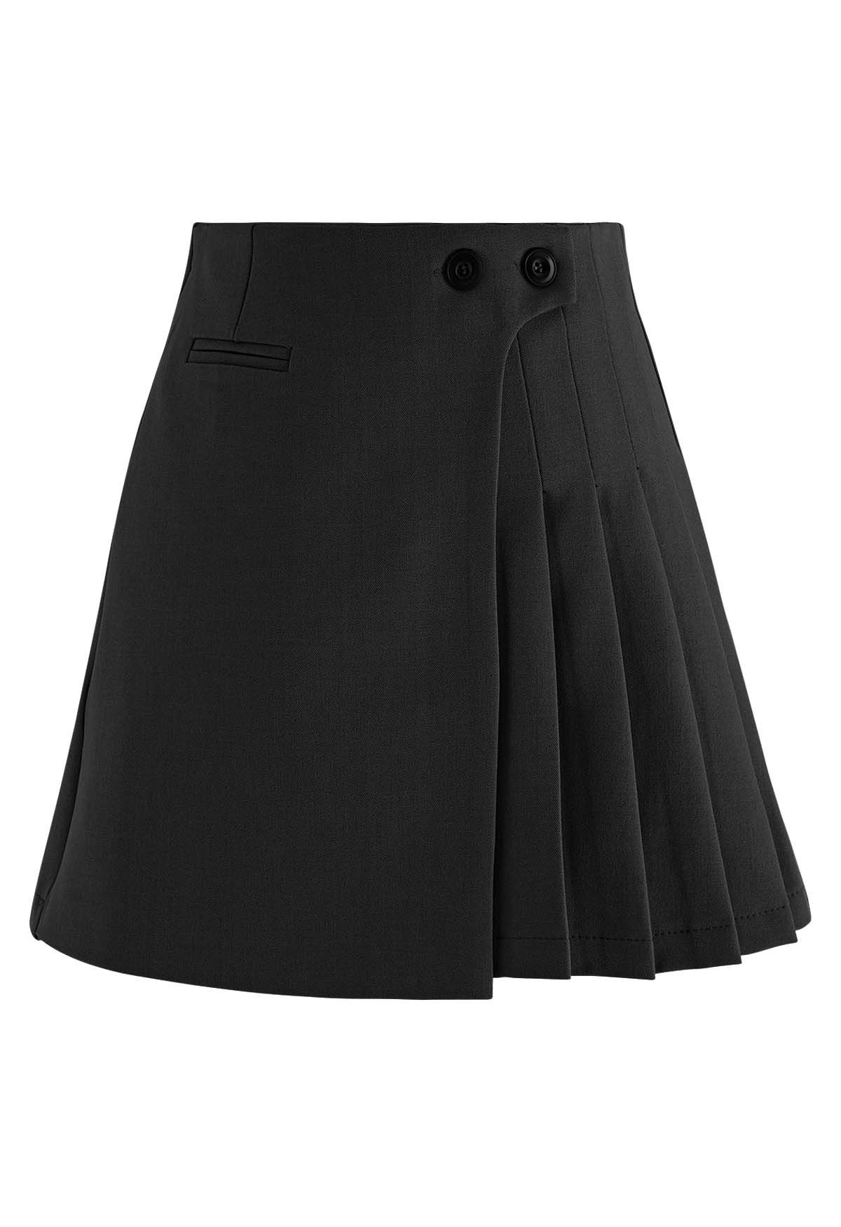 Minifalda con solapa plisada y botones gemelos en negro