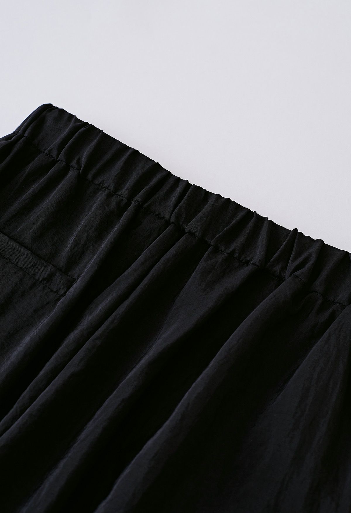Conjunto de blazer de manga corta con cuello en V y pantalón de pierna ancha en negro
