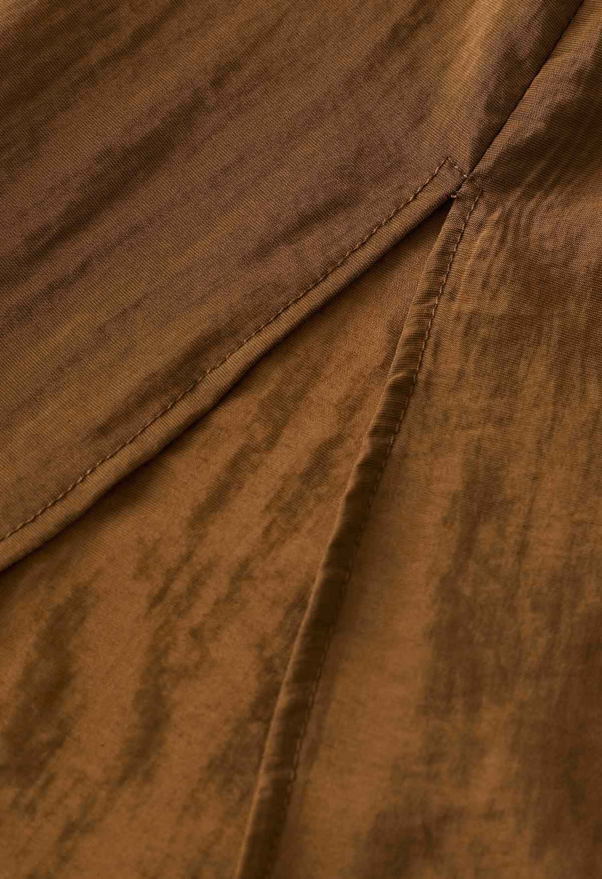 Conjunto de blazer de manga corta con cuello en V y pantalón de pierna ancha en caramelo
