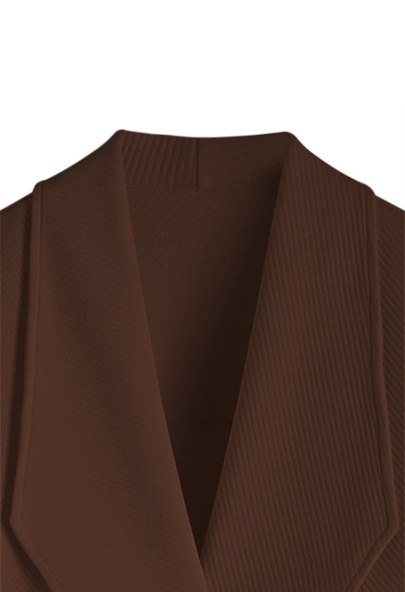 Abrigo acolchado de mezcla de algodón con solapa abierta en el frente en marrón