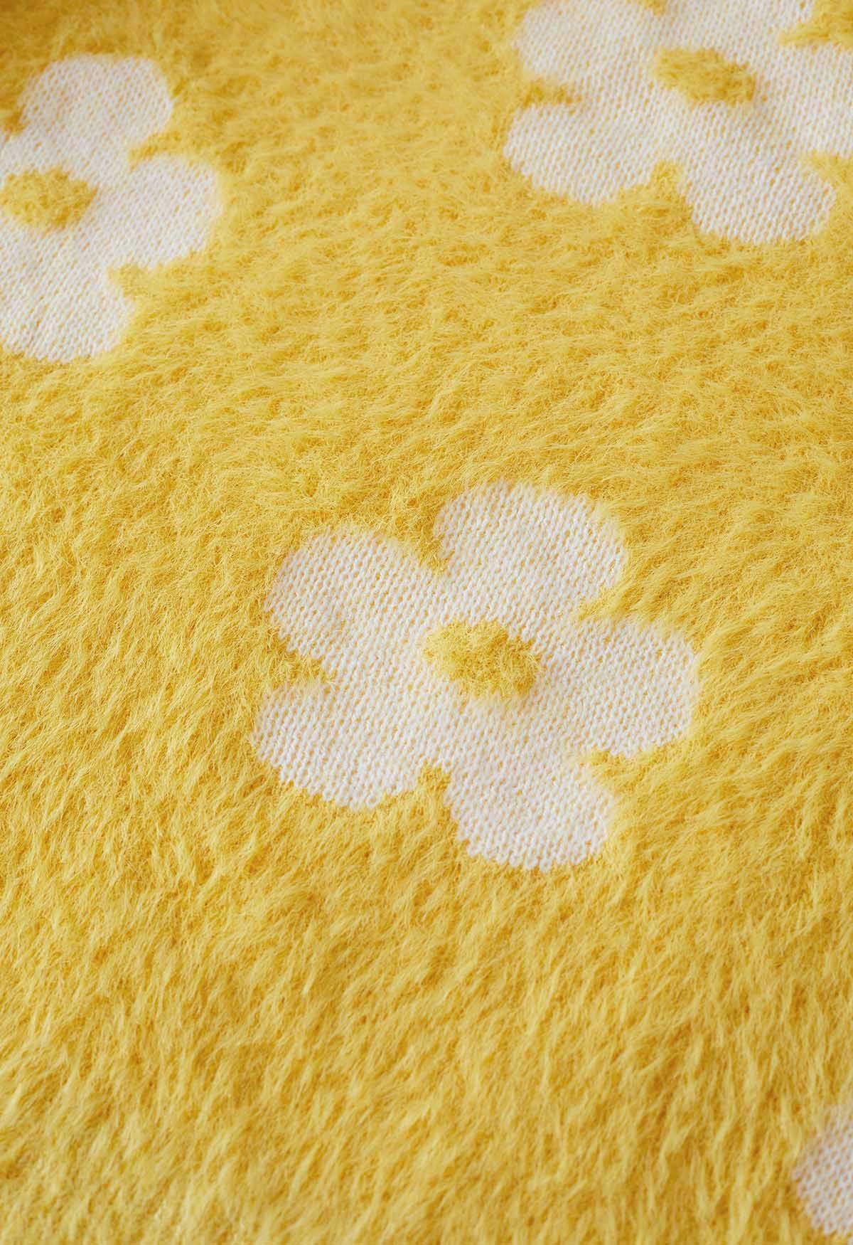 Cárdigan de punto borroso de flores de Cuteness en amarillo