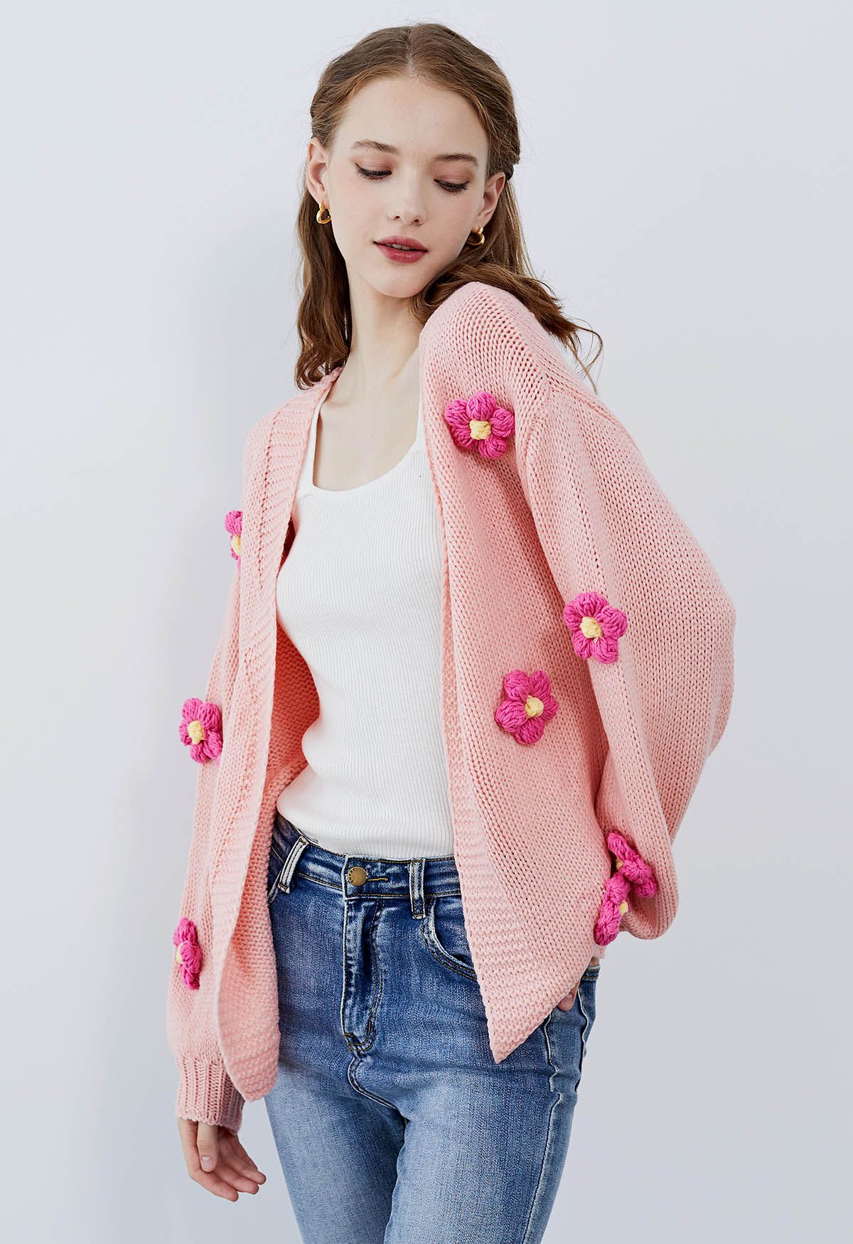 Cárdigan de punto con frente abierto y flores de puntada 3D en rosa