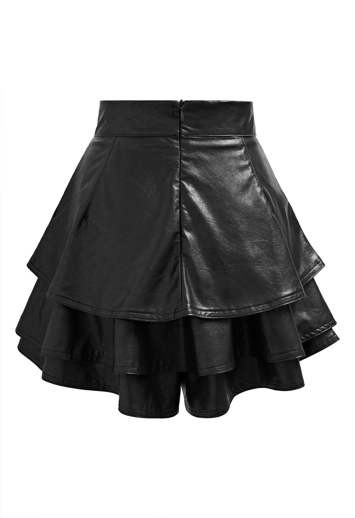 Falda pantalón con volantes escalonados de piel sintética en negro