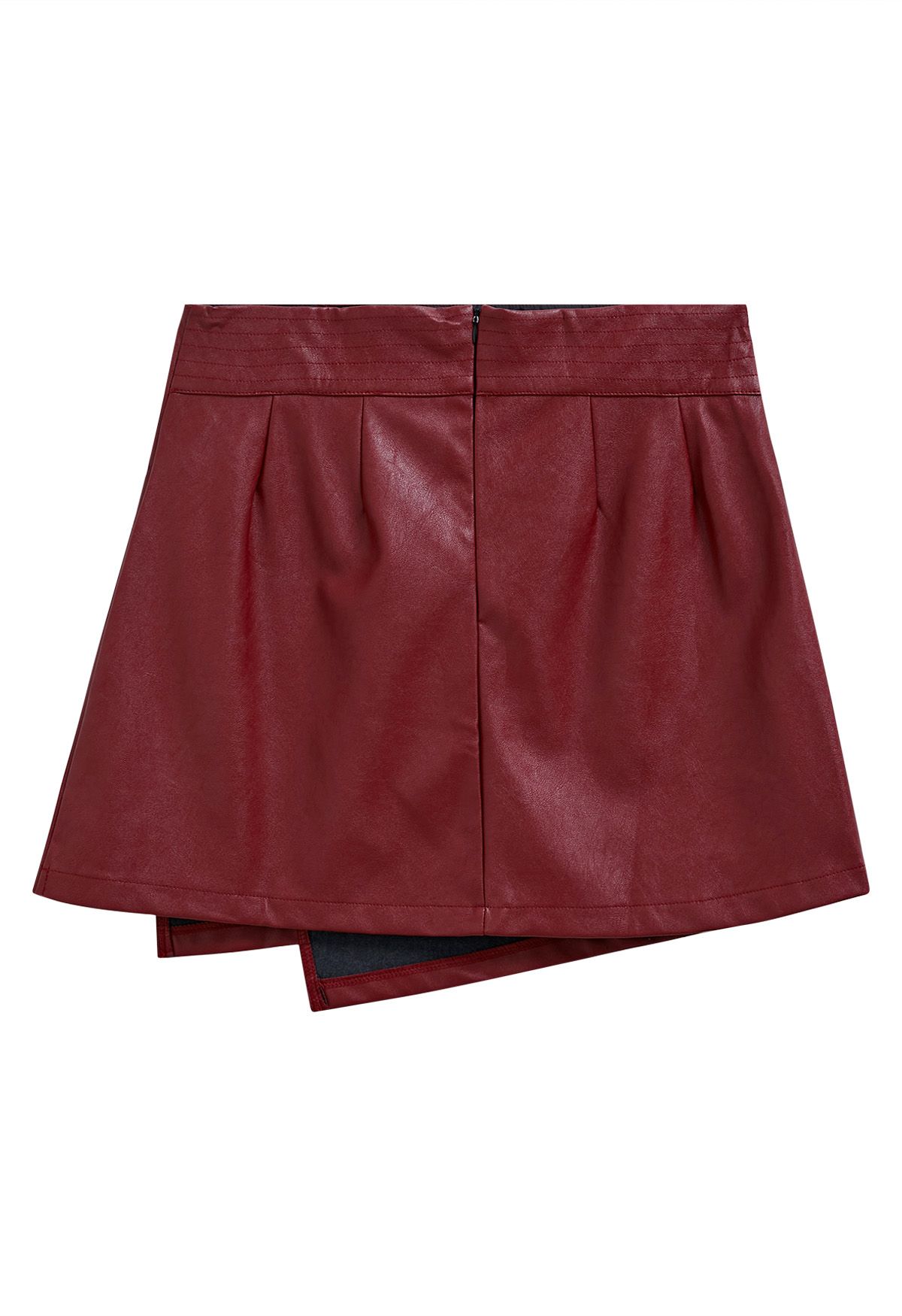 Minifalda de piel sintética con dobladillo irregular en rojo