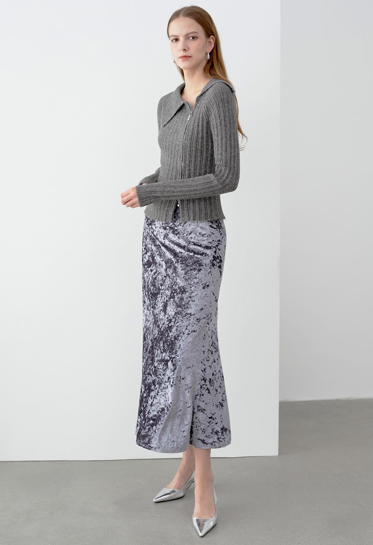Falda larga de cintura alta de terciopelo suave en gris