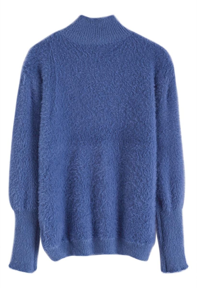 Jersey de punto borroso con cuello alto en azul de Cozy Perfection