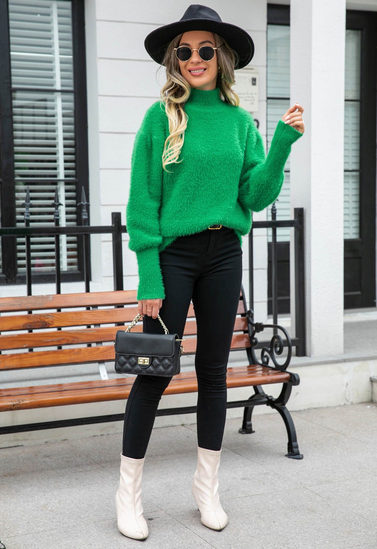 Jersey de punto borroso con cuello alto en verde de Cozy Perfection