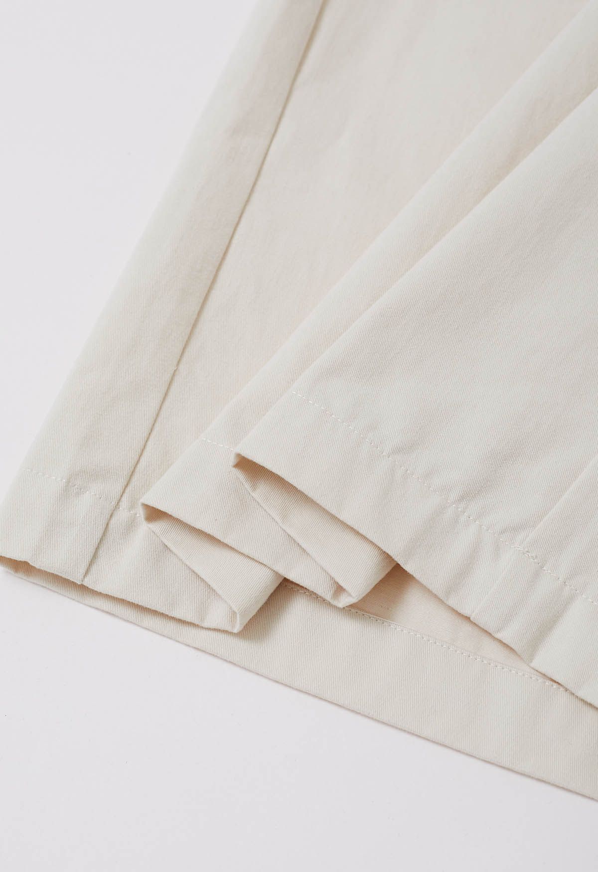 Cómodos pantalones anchos de algodón en color marfil