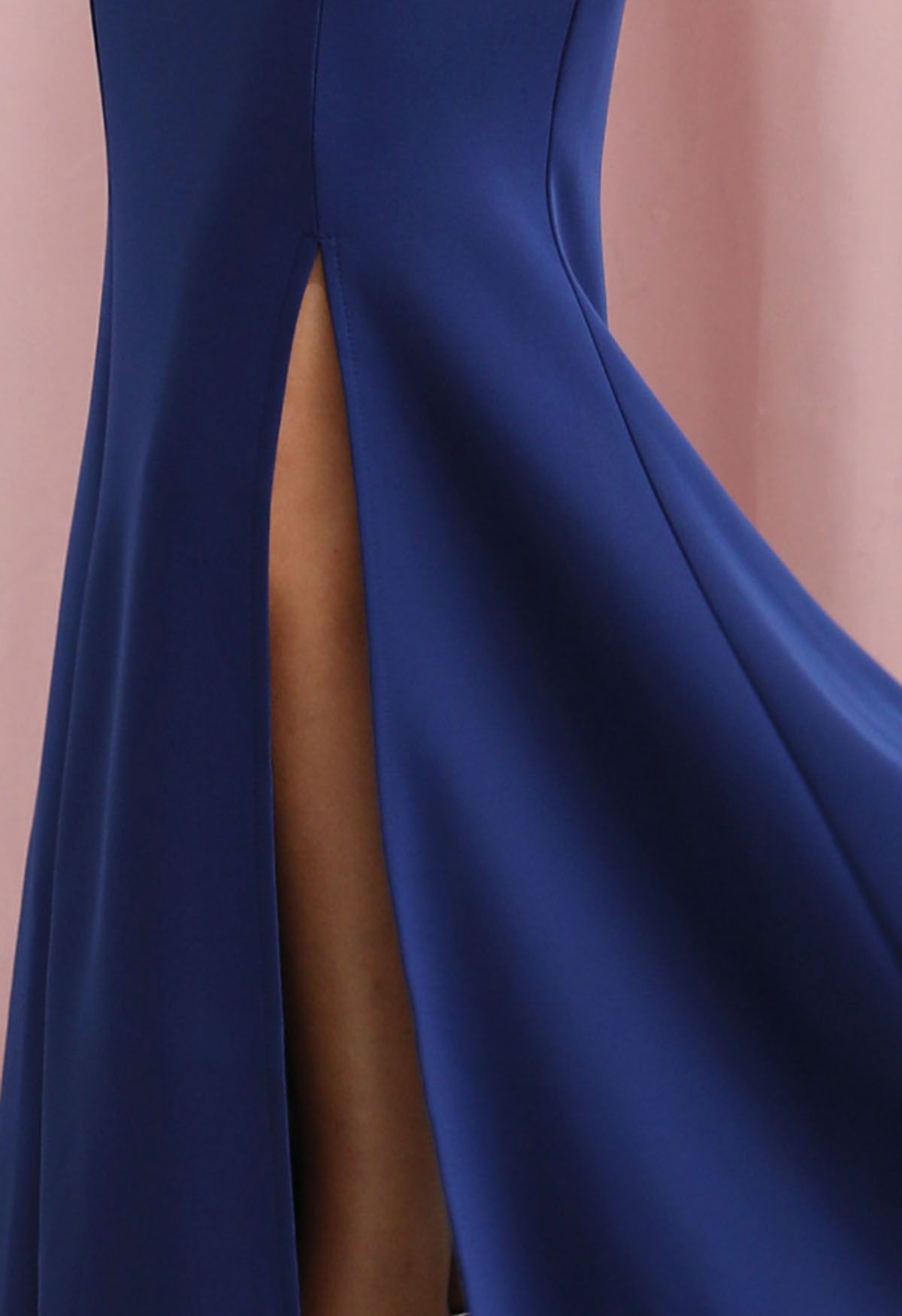 Vestido de sirena de un solo hombro con correa doble en azul marino