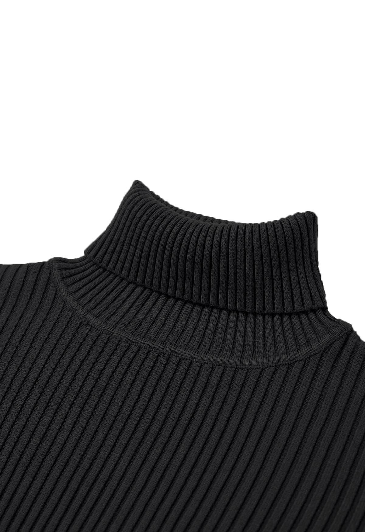 Suéter versátil de punto acanalado con cuello alto en negro