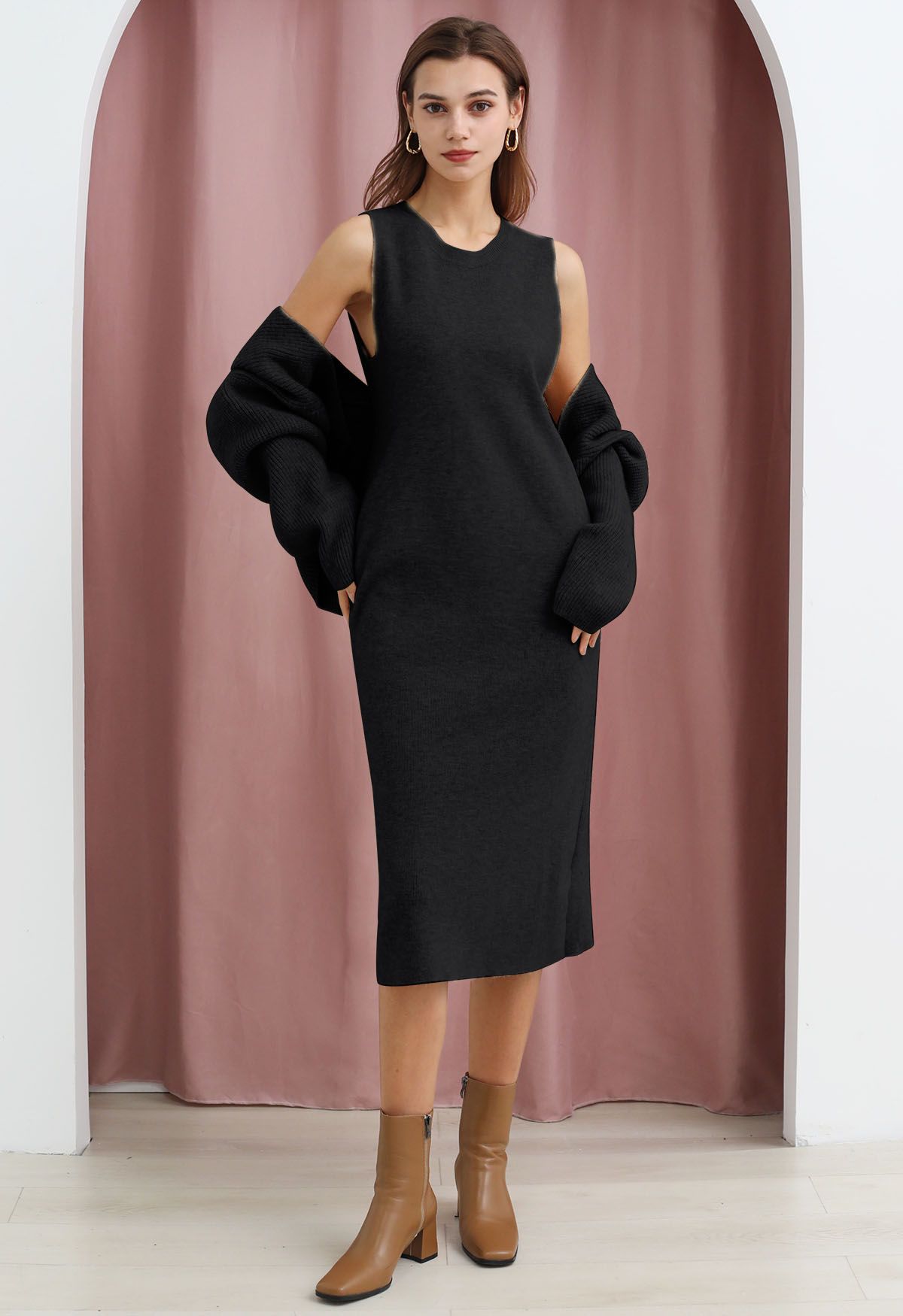Conjunto informal de vestido de punto sin mangas y manga de suéter en mezcla de lana en negro