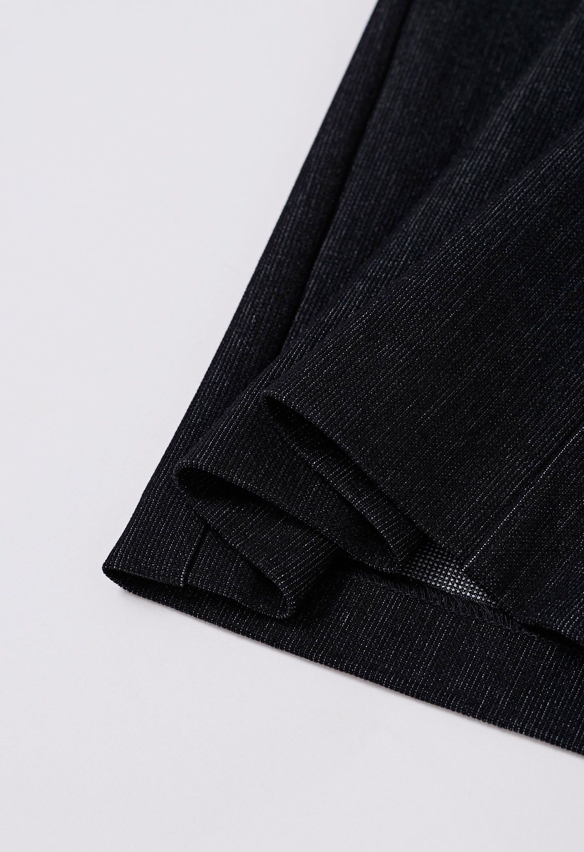 Pantalones anchos plisados cómodos a medida en negro