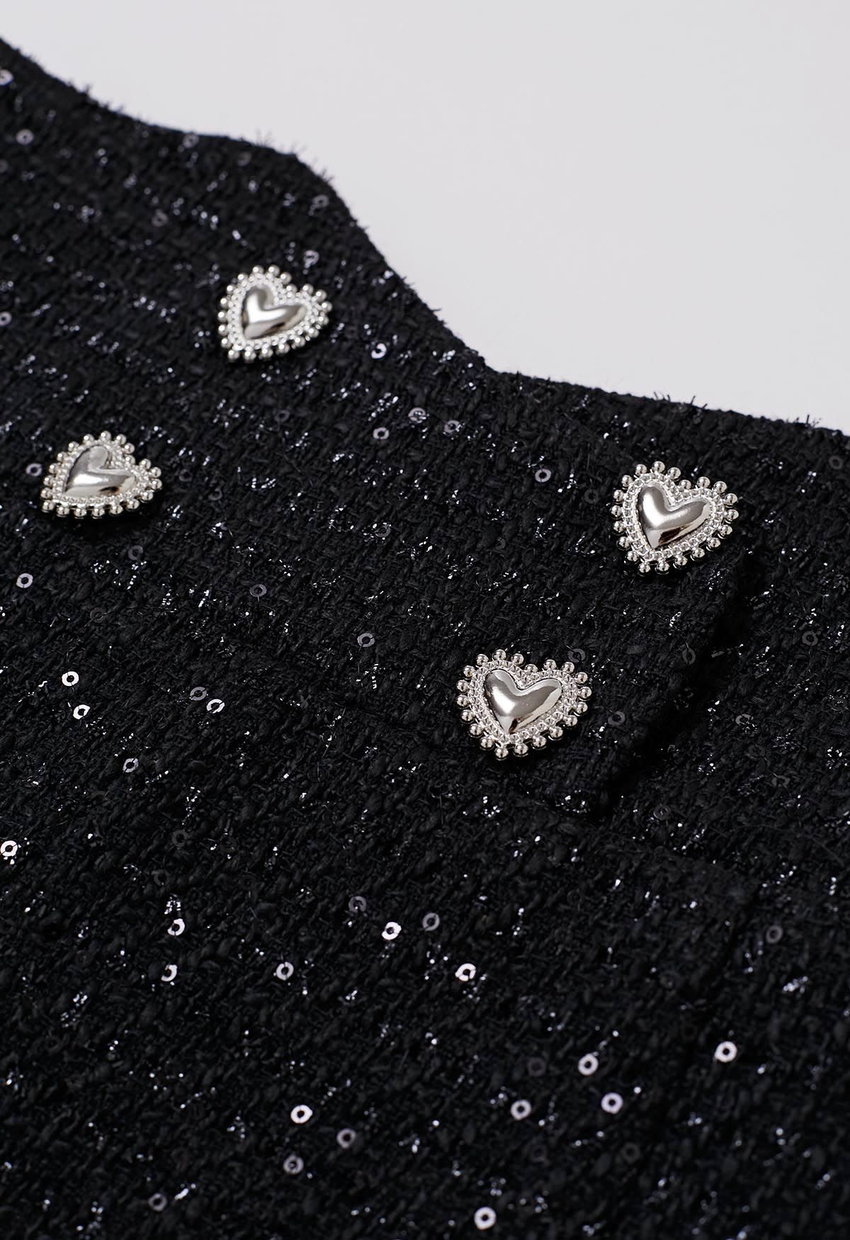 Shorts de tweed con adornos de lentejuelas y botones de corazón en negro