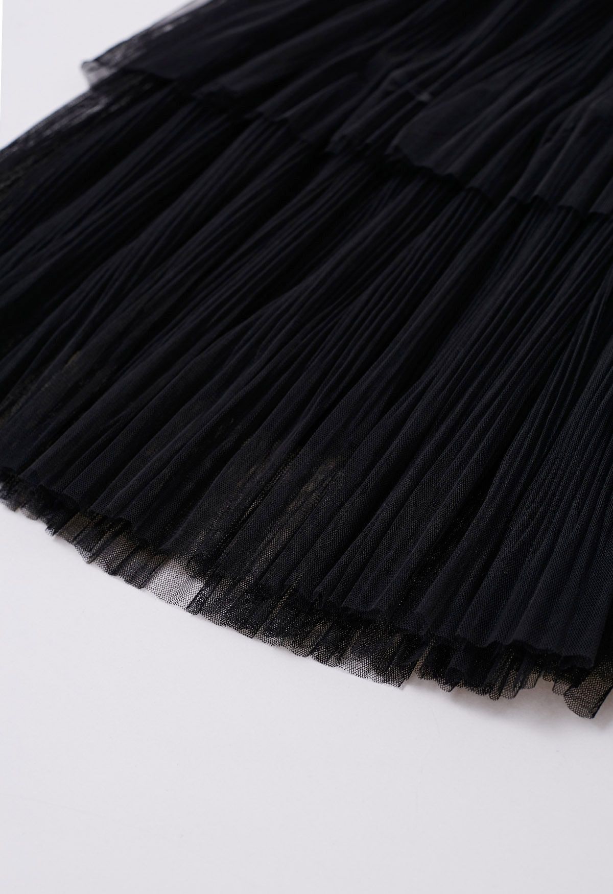 Falda de tul de malla escalonada plisada con adornos de lazo en negro