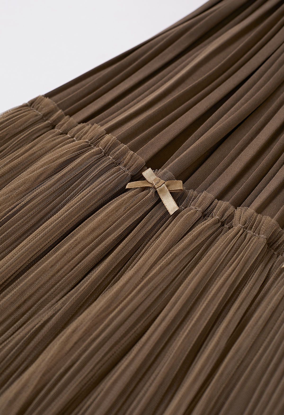 Falda de tul de malla escalonada plisada con adornos de lazo en marrón