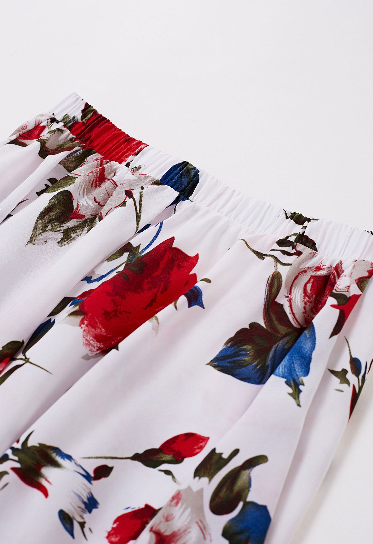 Fascinante falda larga de gasa con estampado de rosas