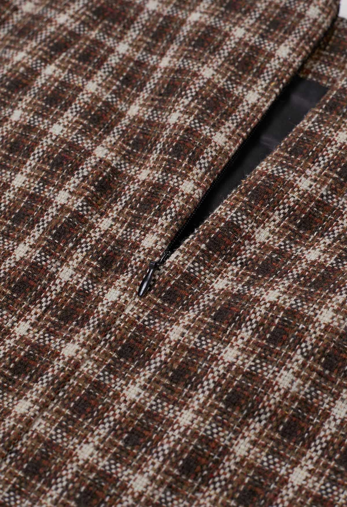Minifalda de tweed a cuadros con dobladillo con muesca en marrón