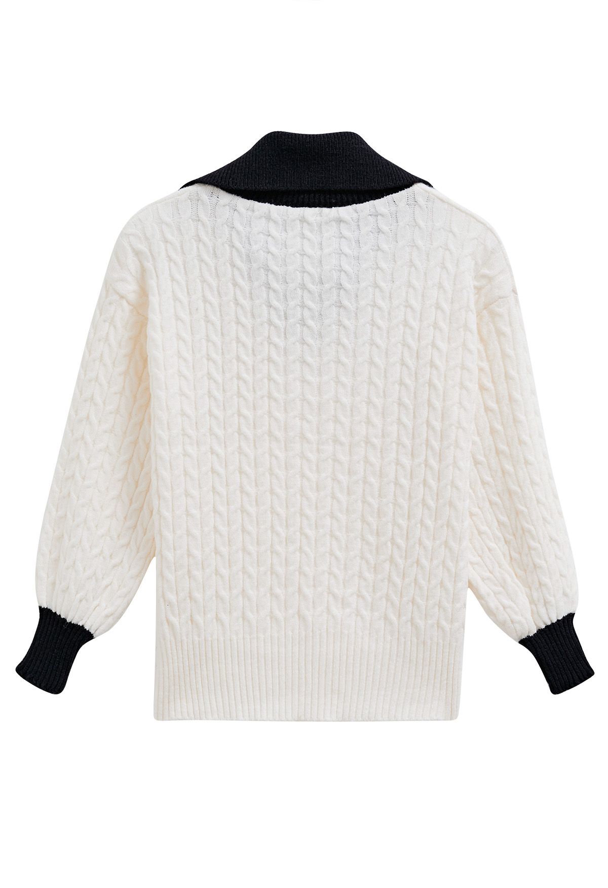 Suéter de punto de ochos con cuello con solapa en contraste en marfil
