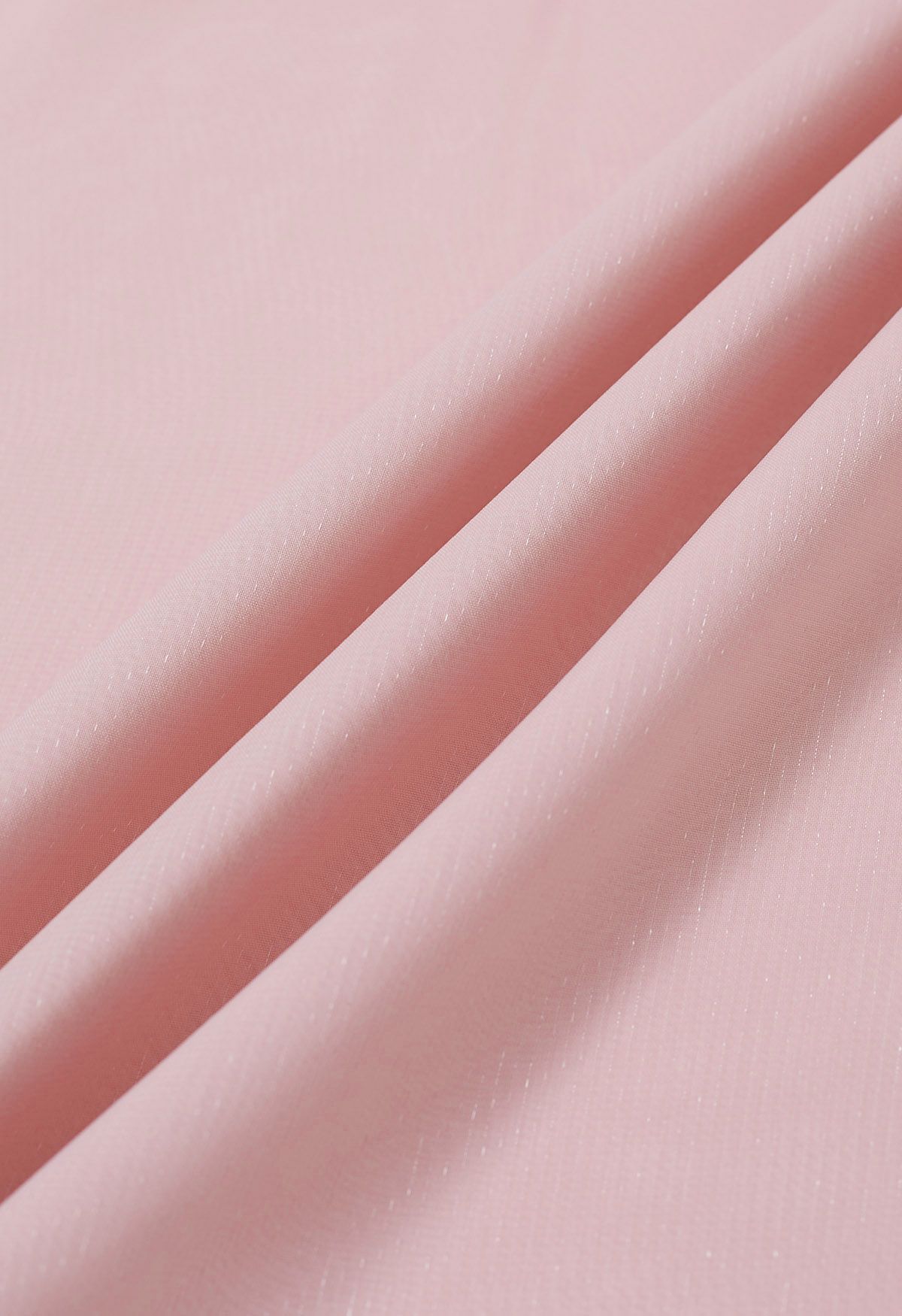 Top semitransparente con escote de pétalo 3D en rosa