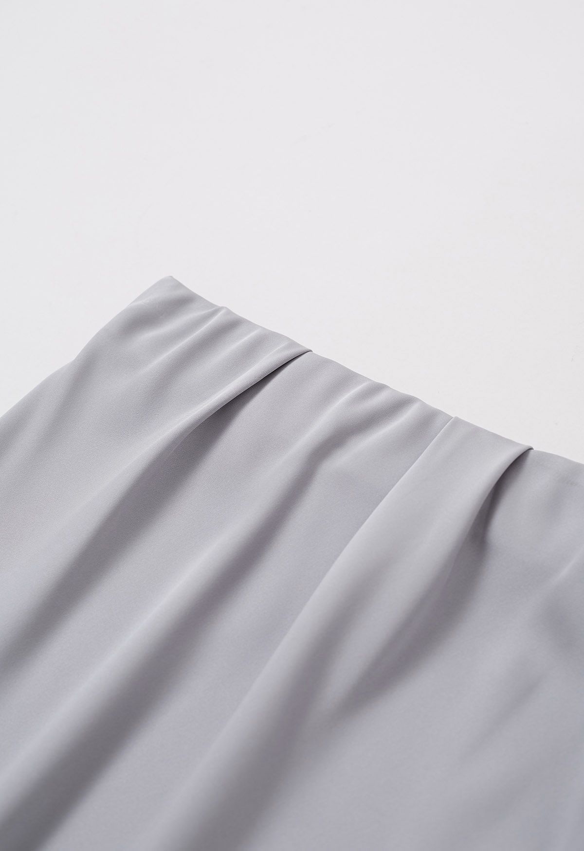 Falda larga de sirena con acabado satinado en gris