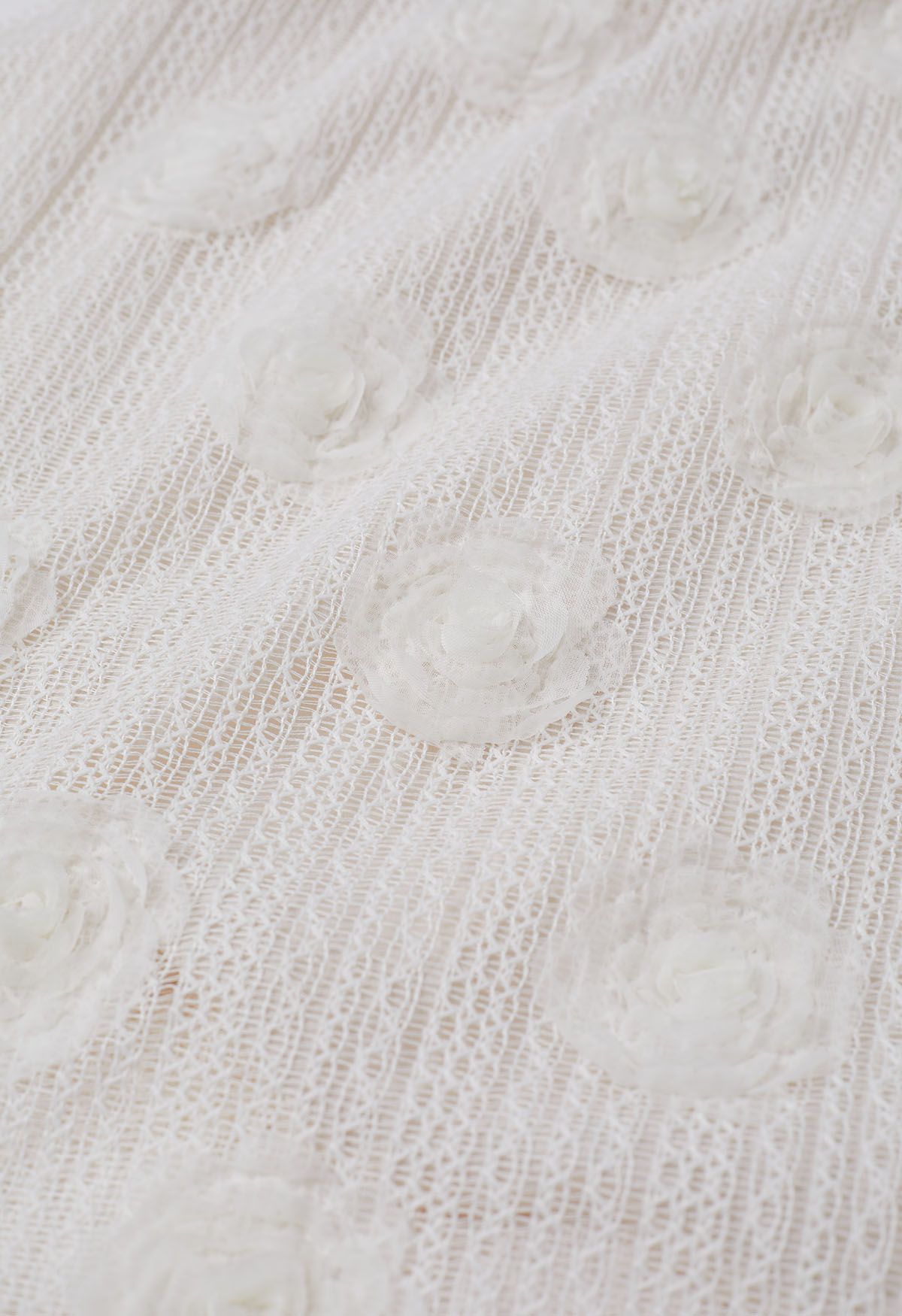 Falda midi de algodón calada 3D Rose en marfil