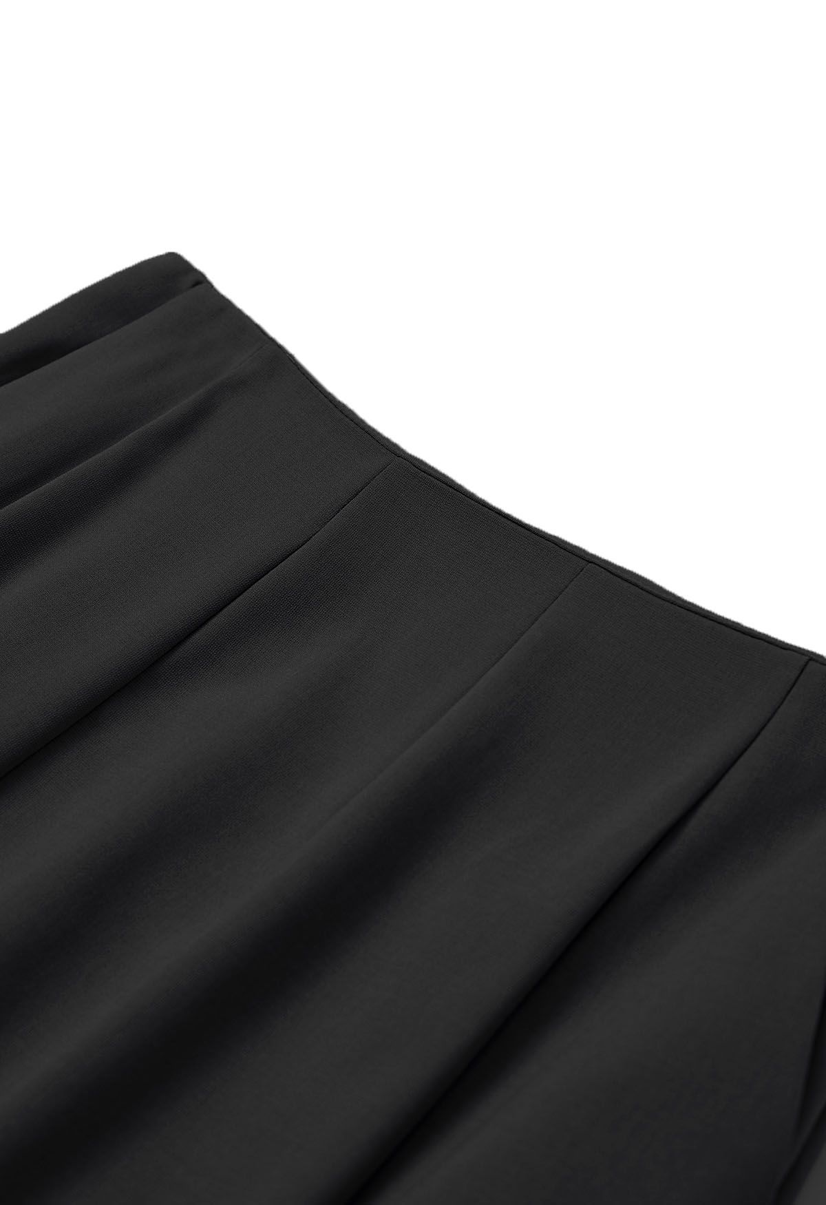 Falda larga de sirena con detalle de costuras en negro