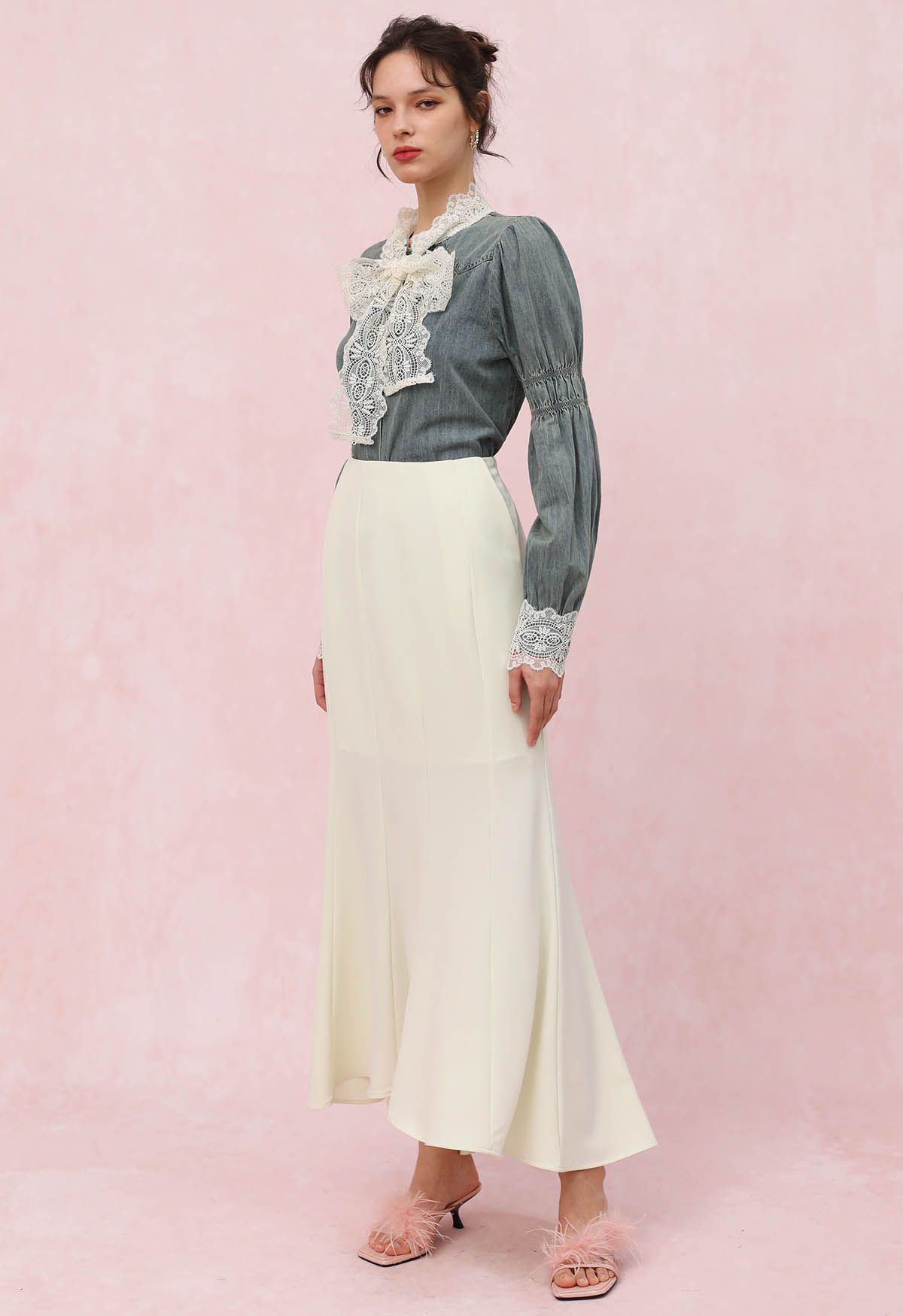 Falda larga de sirena con detalle de costuras en color crema