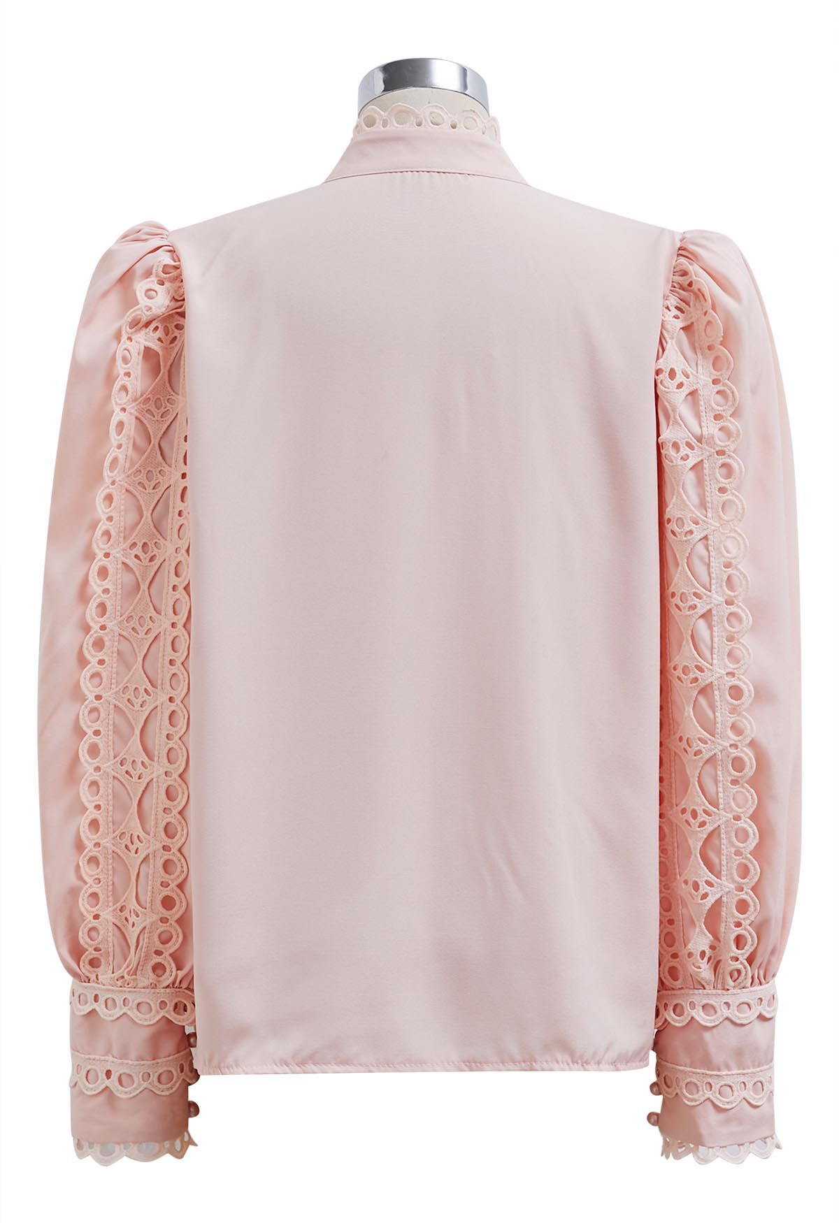 Exquisita camisa con botones y mangas de burbujas en color rosa