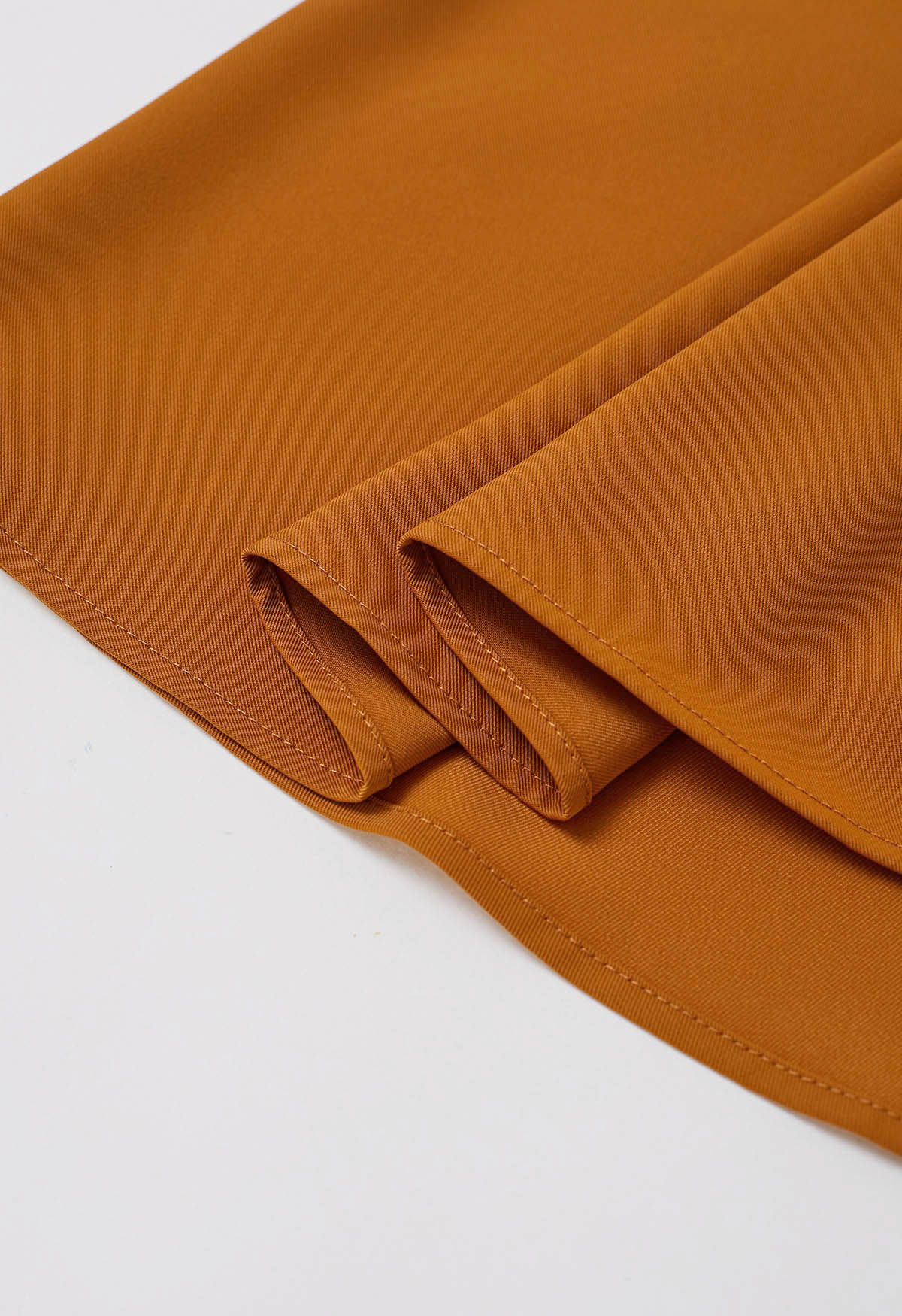 Falda midi con cinturón plisado en naranja Refined