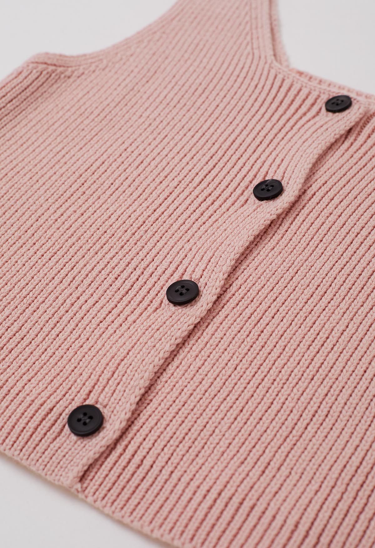 Top corto de punto sin mangas con botones en rosa