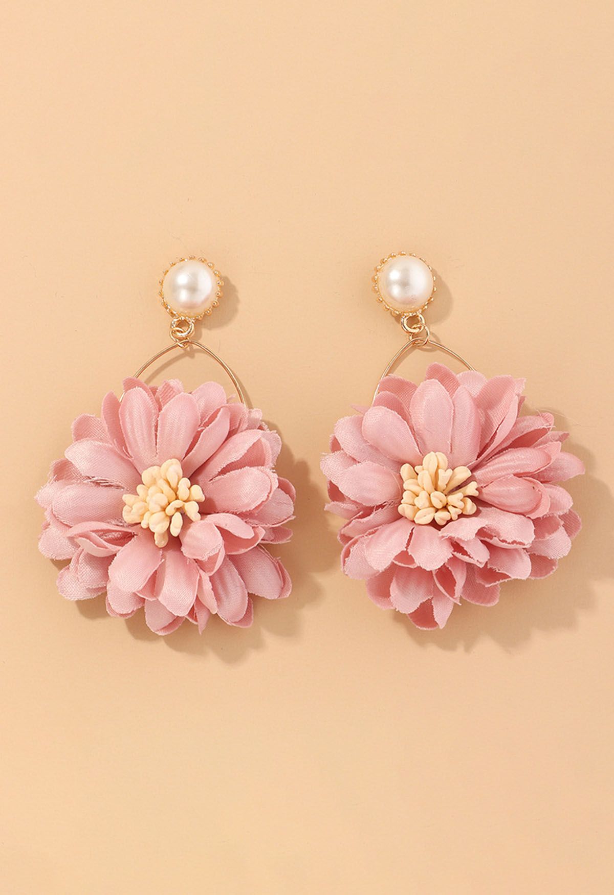 Pendientes cautivadores de perlas Blossom en rosa