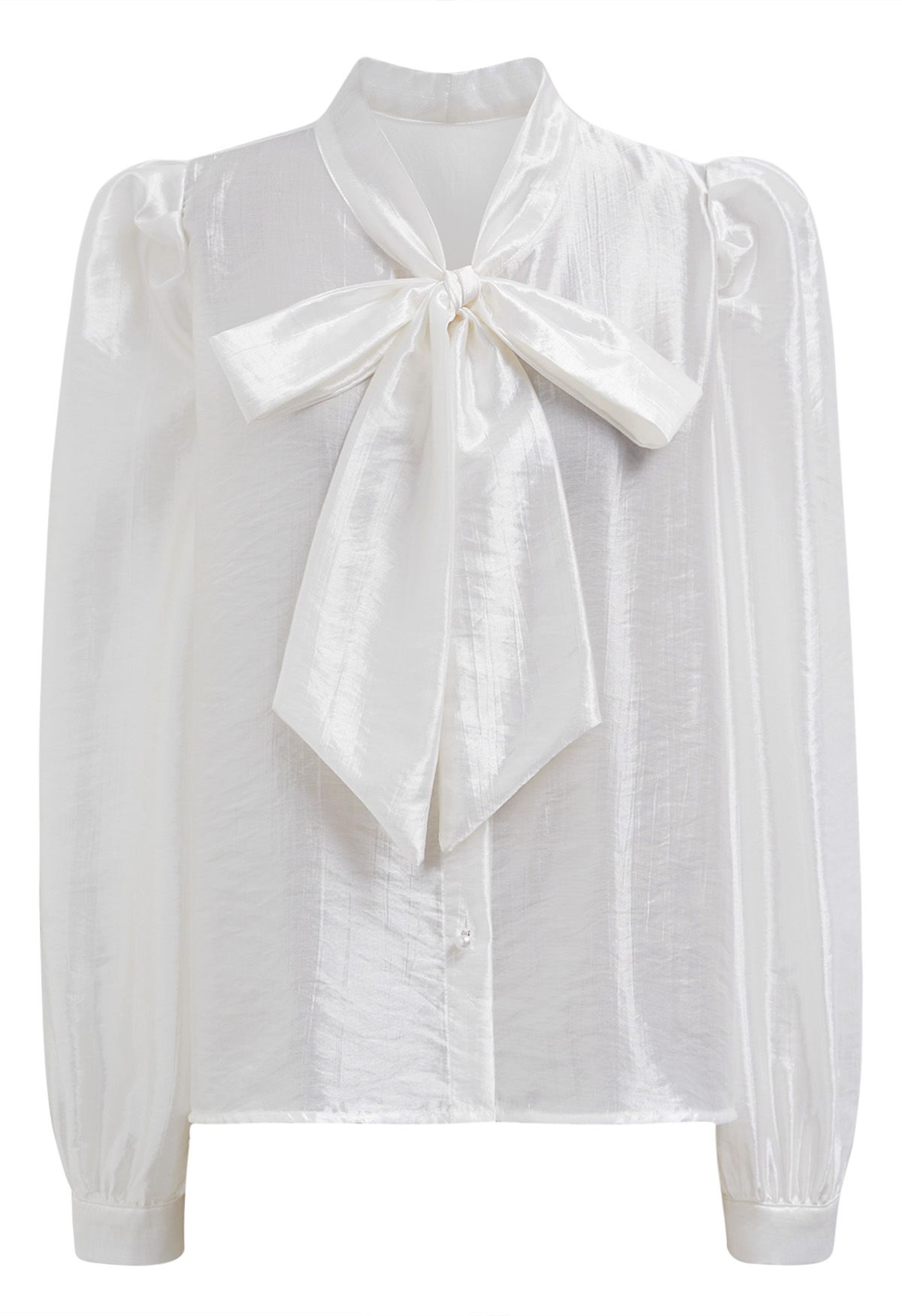 Camisa con lazo y lazo de satén texturizado en blanco