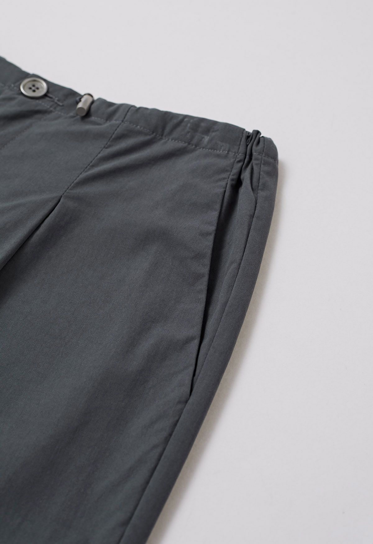 Pantalones de pernera ancha con cordón en la cintura y corte relajado en humo